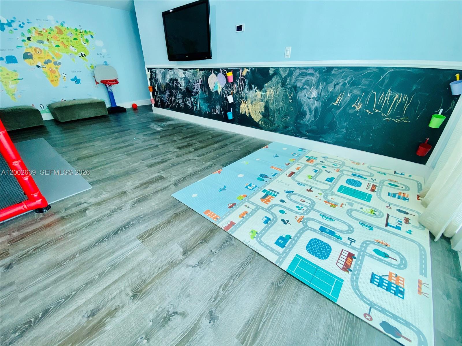 950 Brickell Bay Dr #3703 Miami, FL 33131