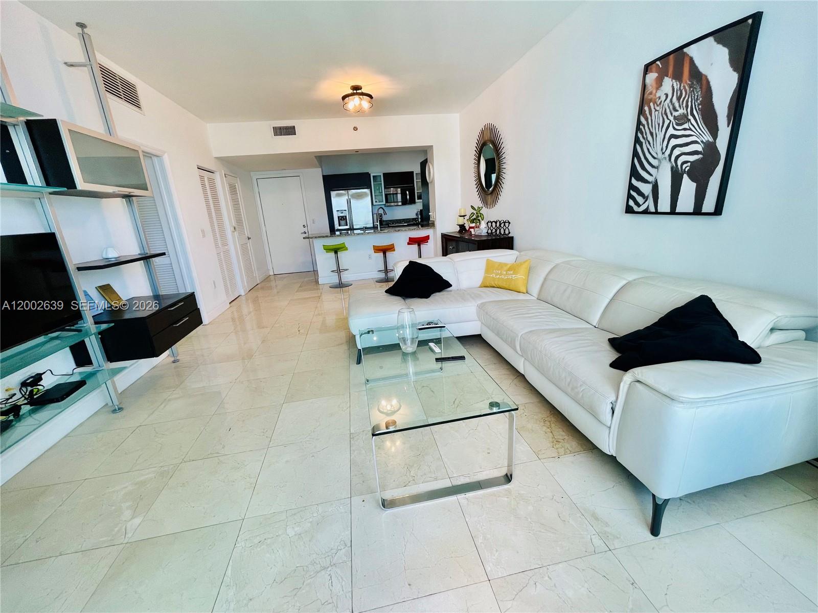 950 Brickell Bay Dr #3703 Miami, FL 33131