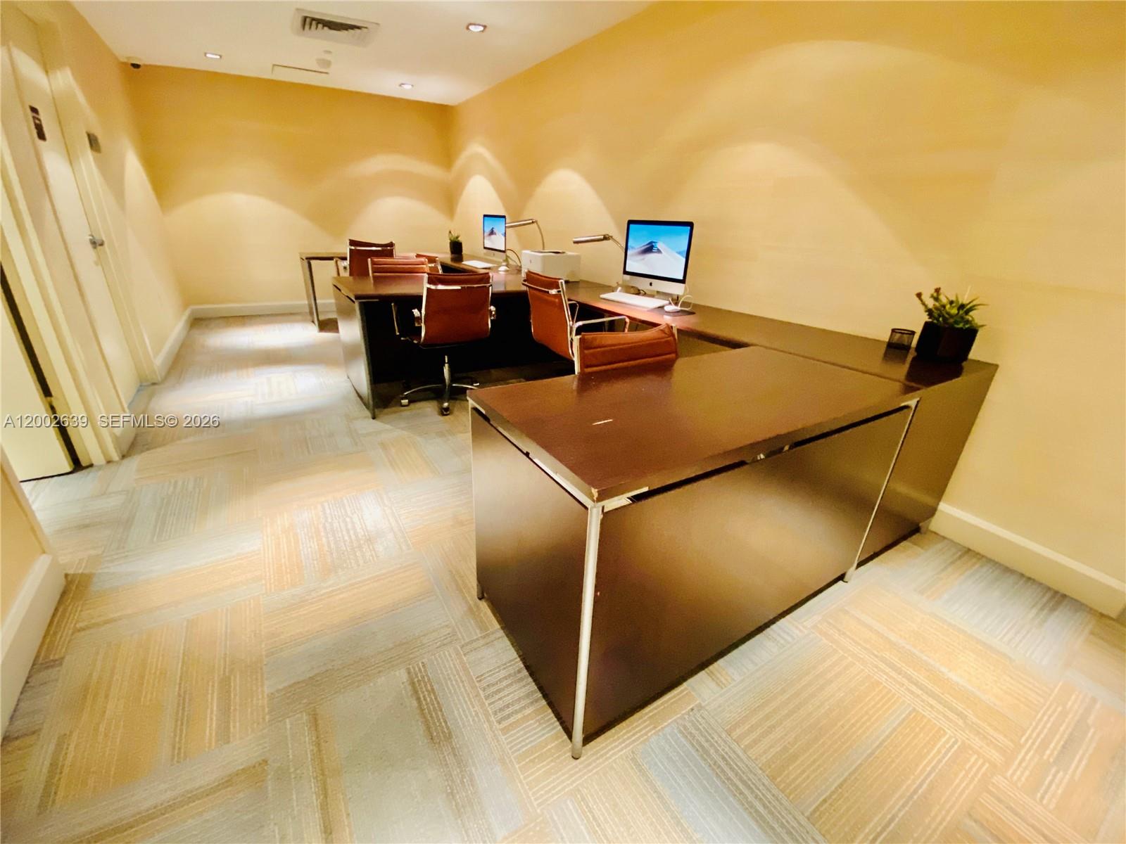 950 Brickell Bay Dr #3703 Miami, FL 33131