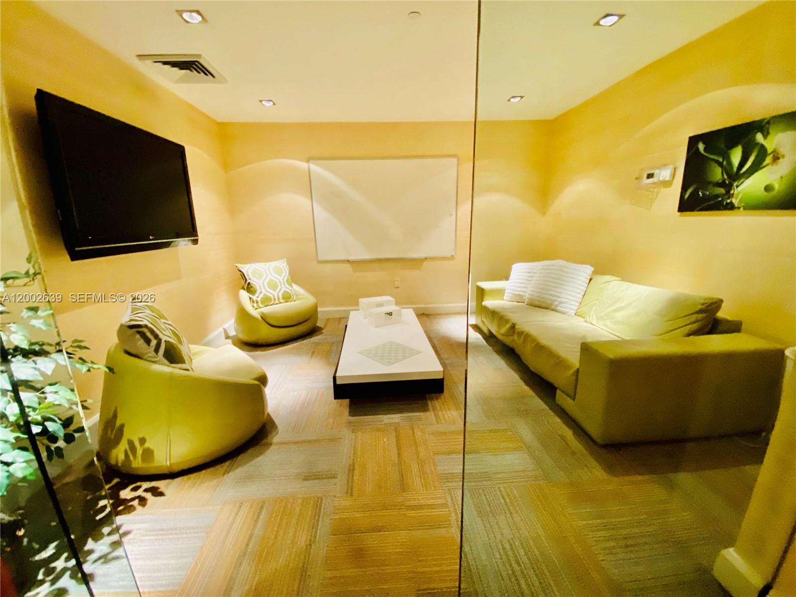 950 Brickell Bay Dr #3703 Miami, FL 33131