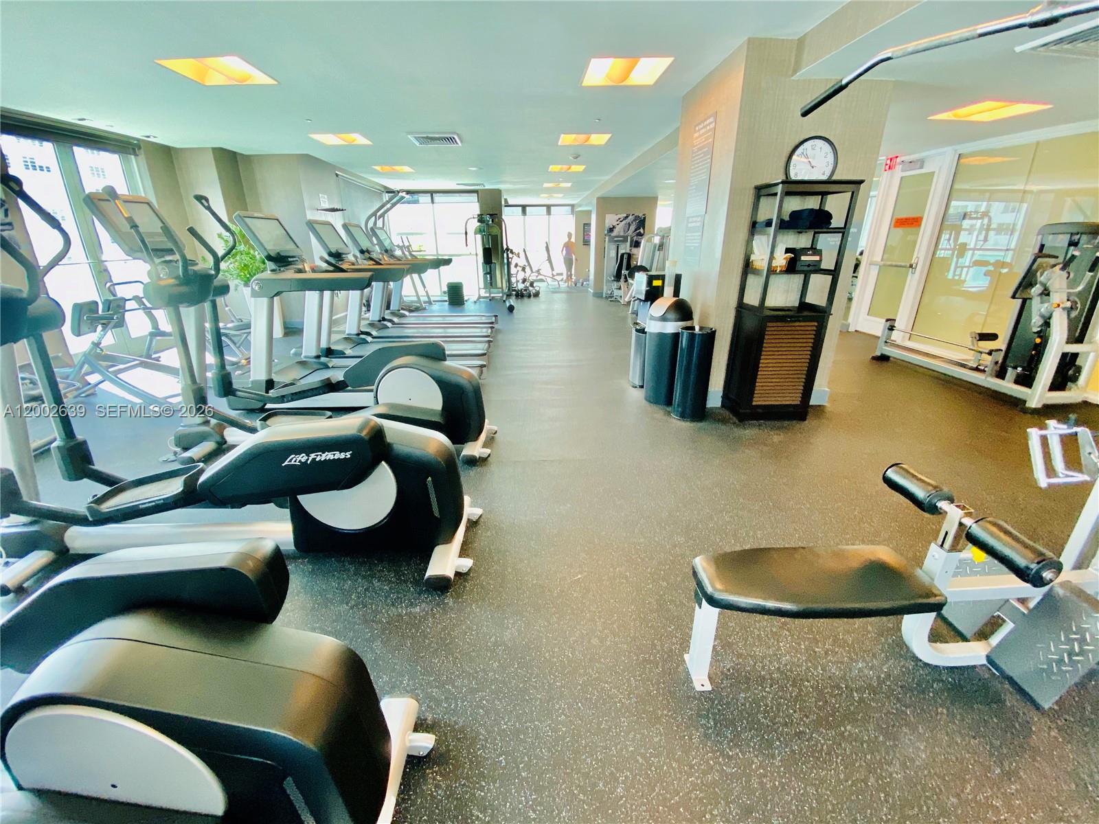 950 Brickell Bay Dr #3703 Miami, FL 33131