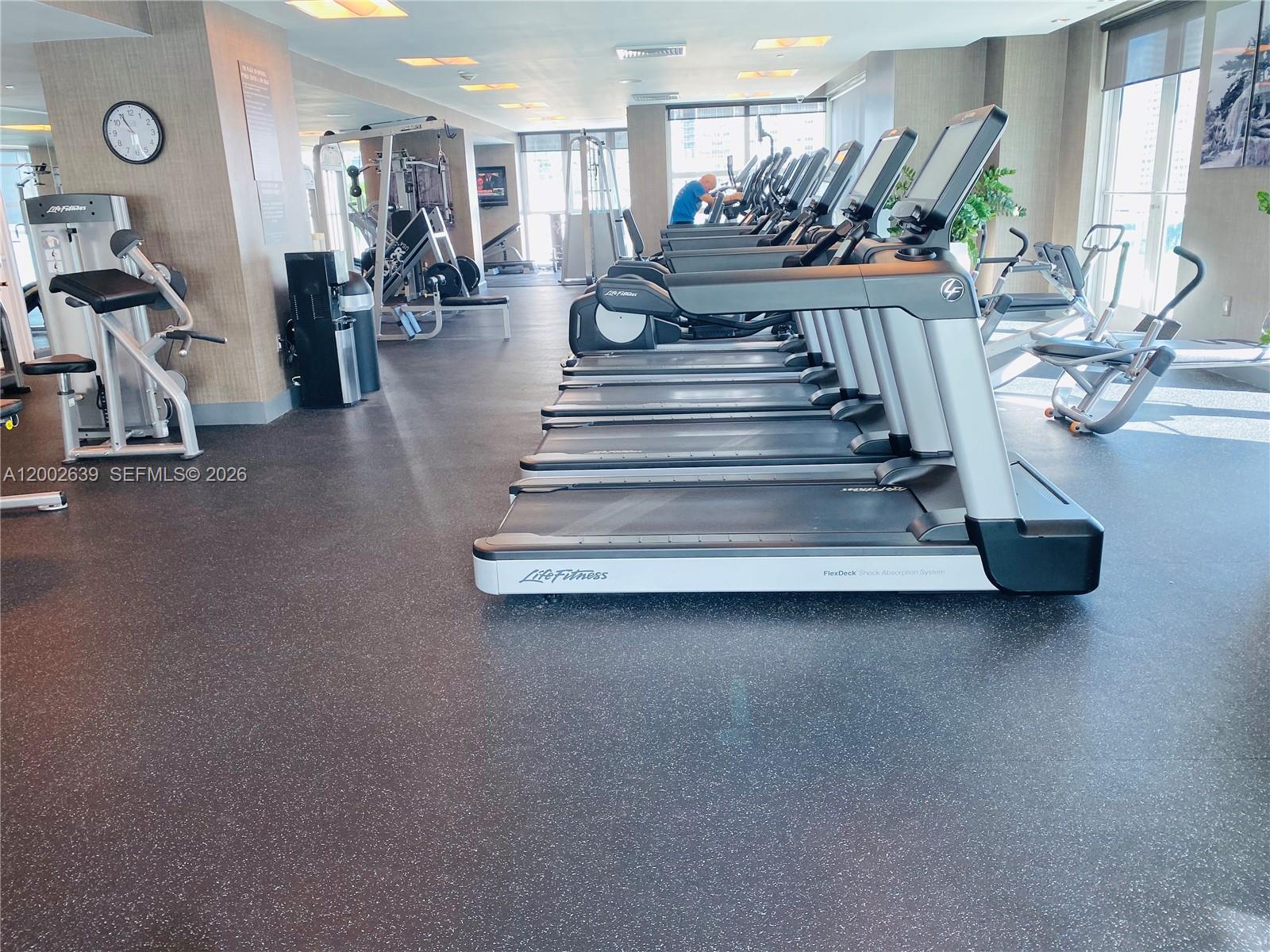 950 Brickell Bay Dr #3703 Miami, FL 33131