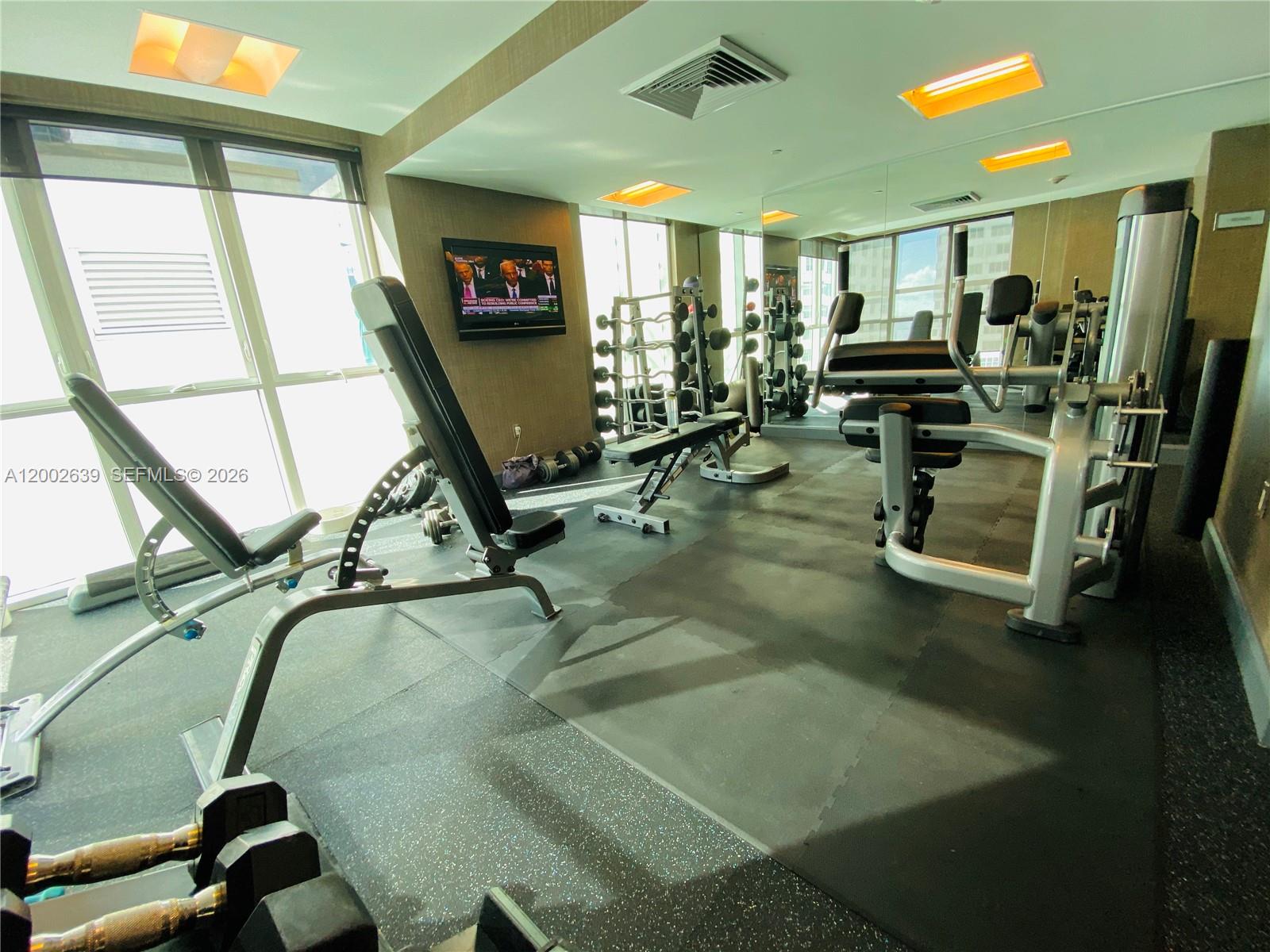 950 Brickell Bay Dr #3703 Miami, FL 33131