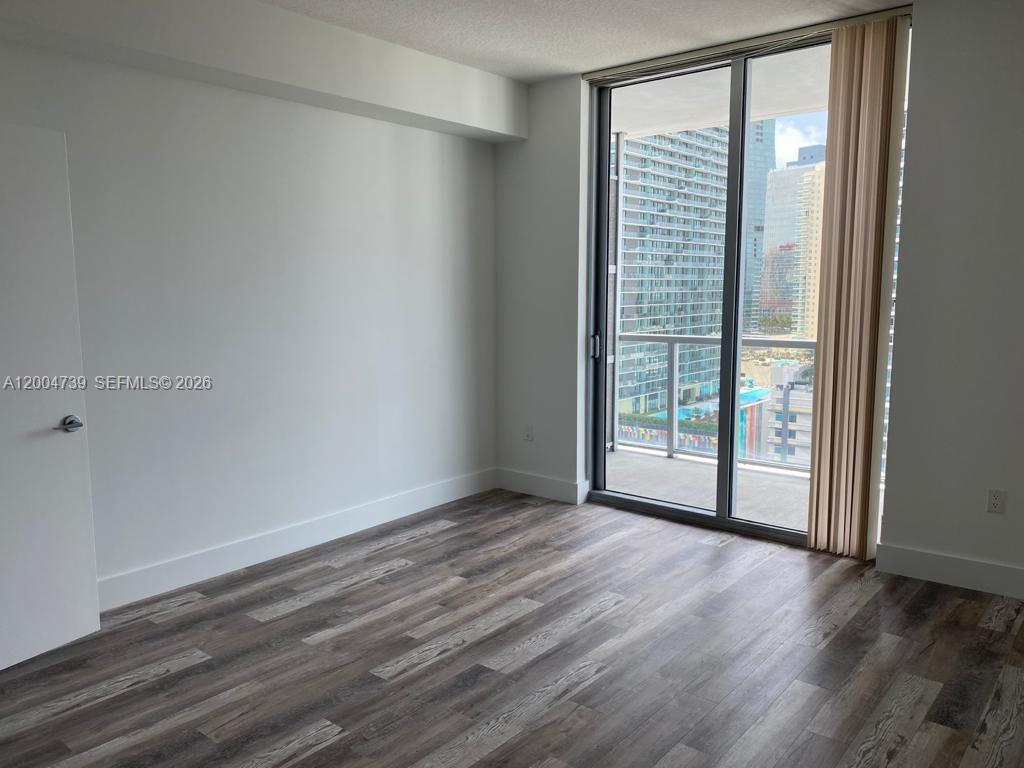 image Axis on Brickell South9