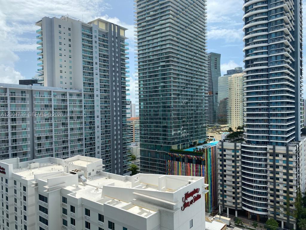 image Axis on Brickell South5