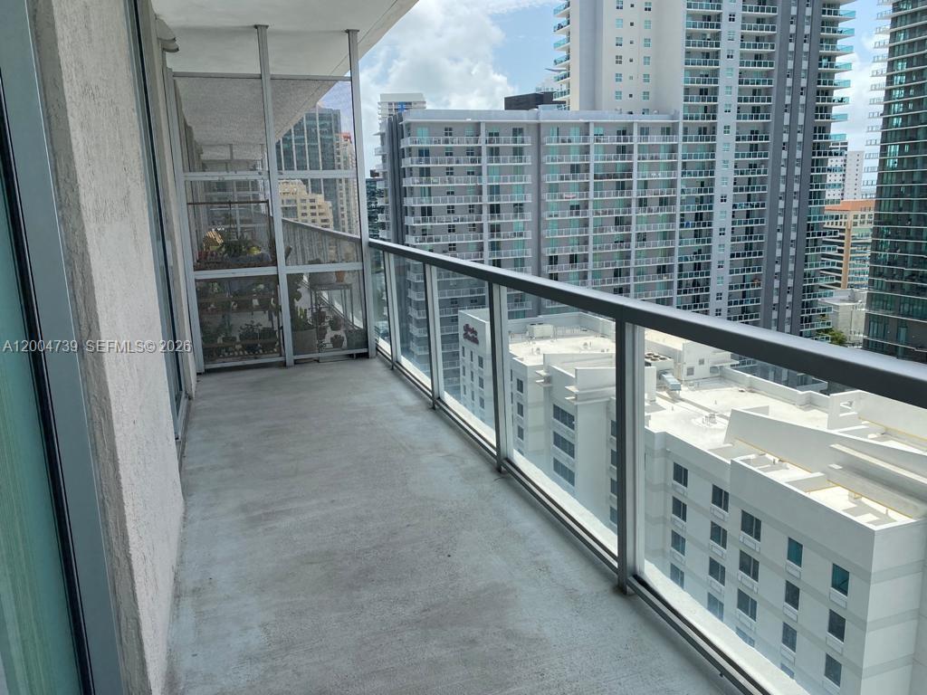 image Axis on Brickell South6