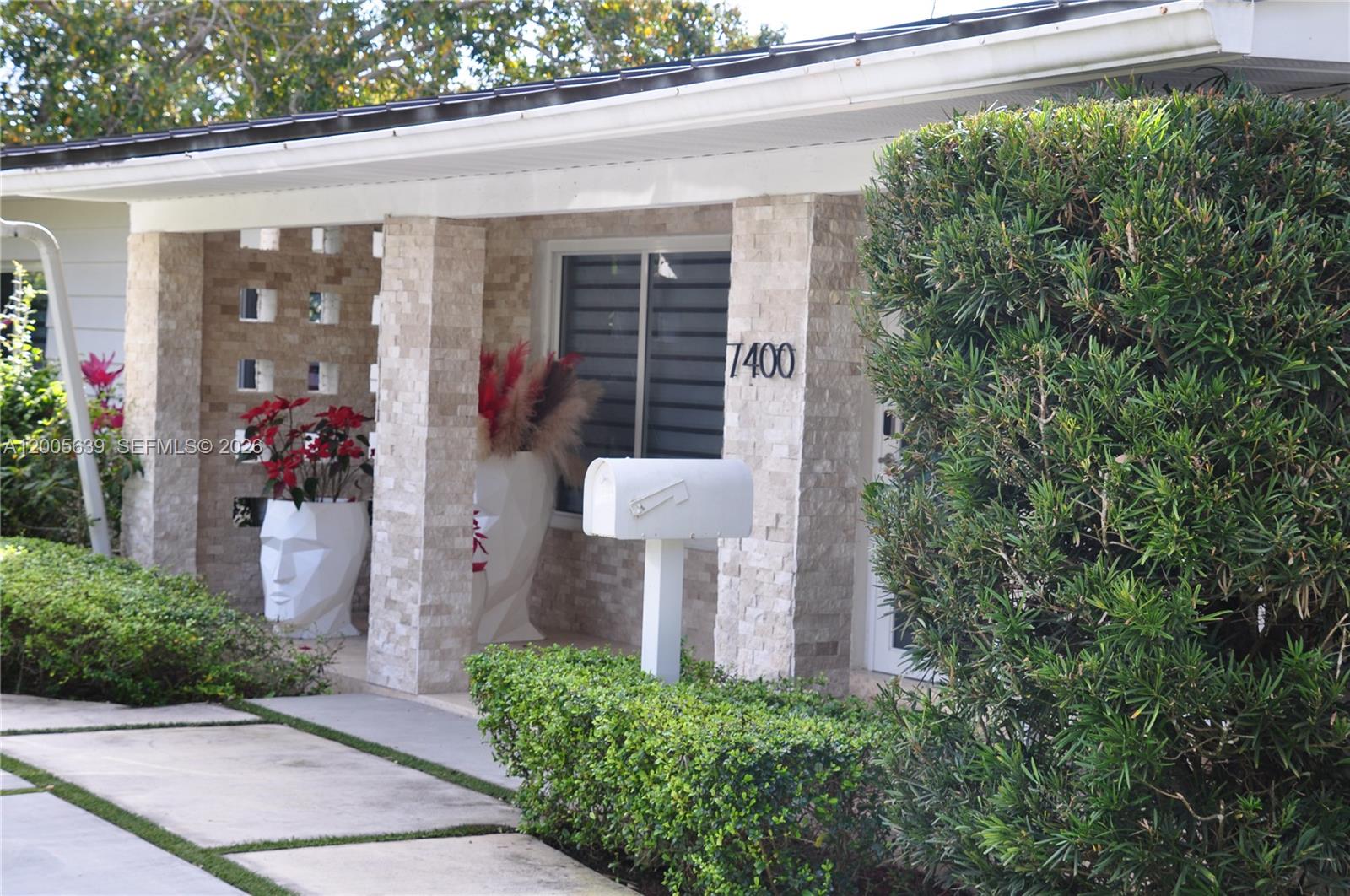 7400 SW 116th St Pinecrest, FL 33156