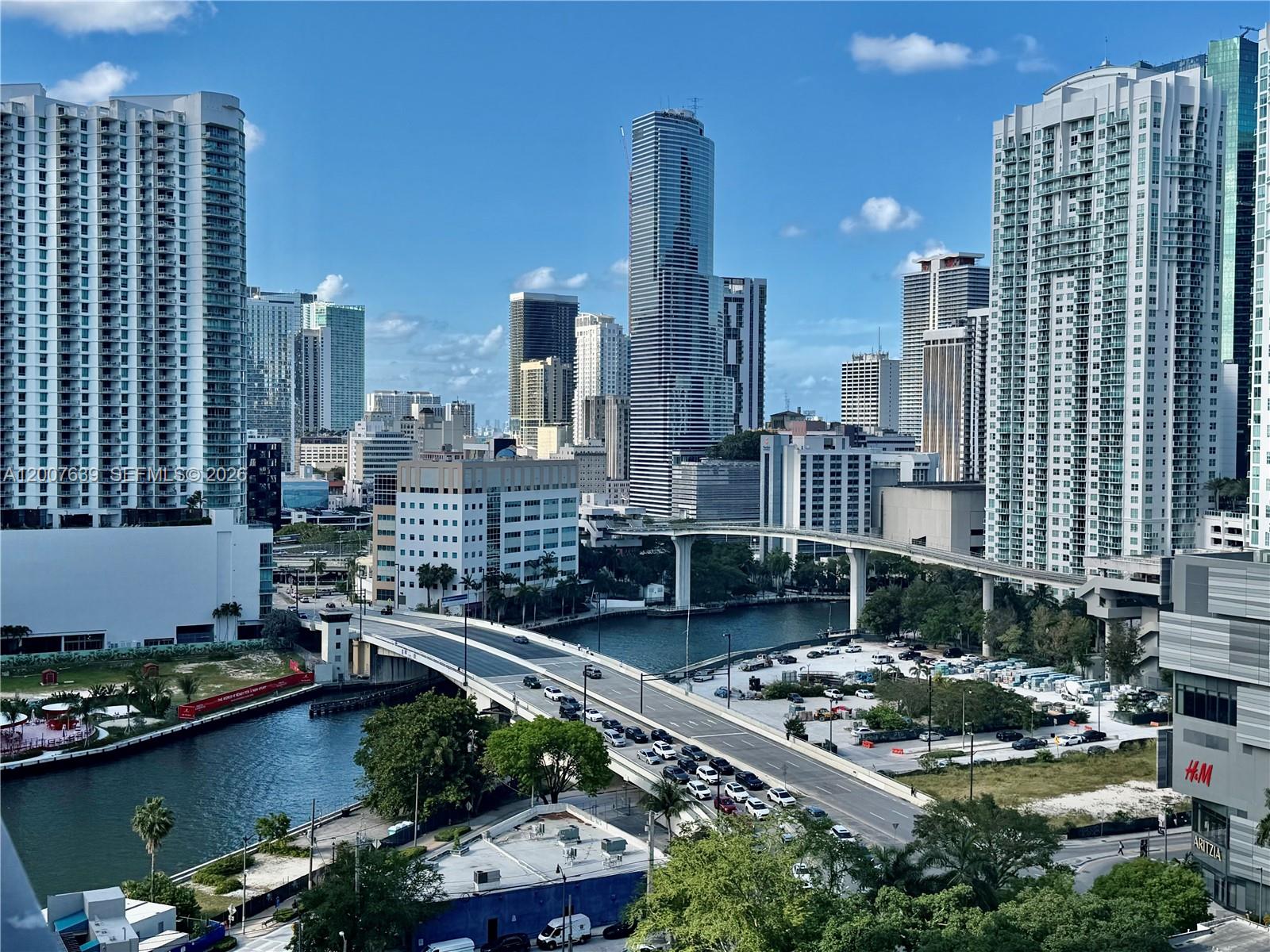 image Rise Brickell City Centre3