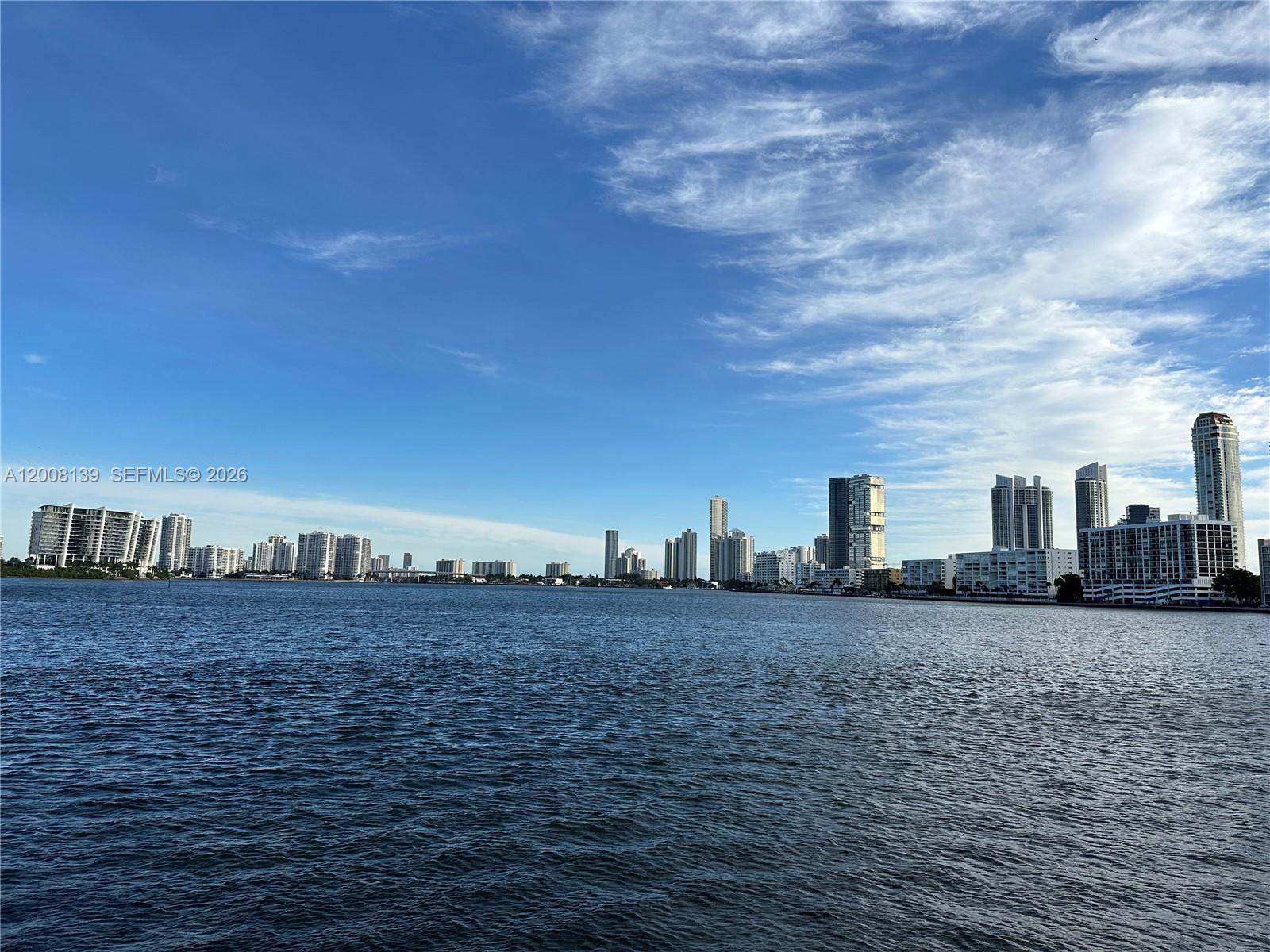 image Winston Towers 50028