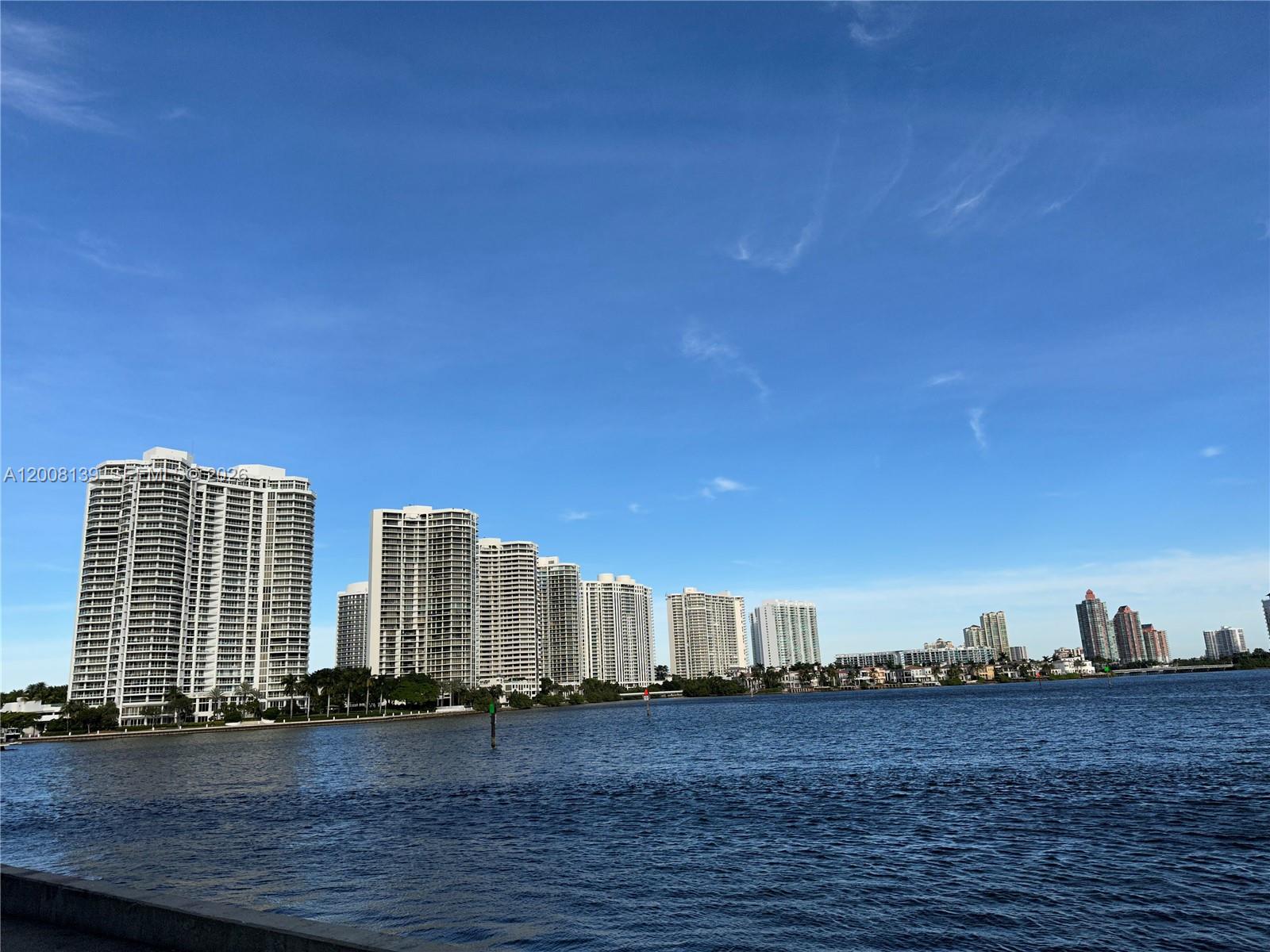 image Winston Towers 50029