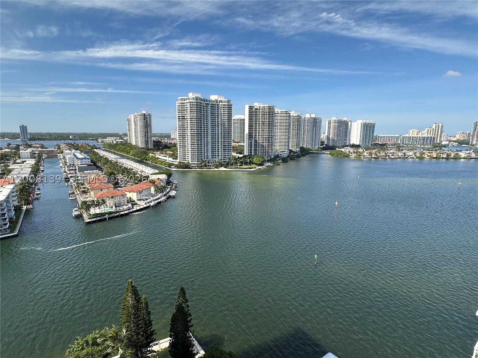 image Winston Towers 50034
