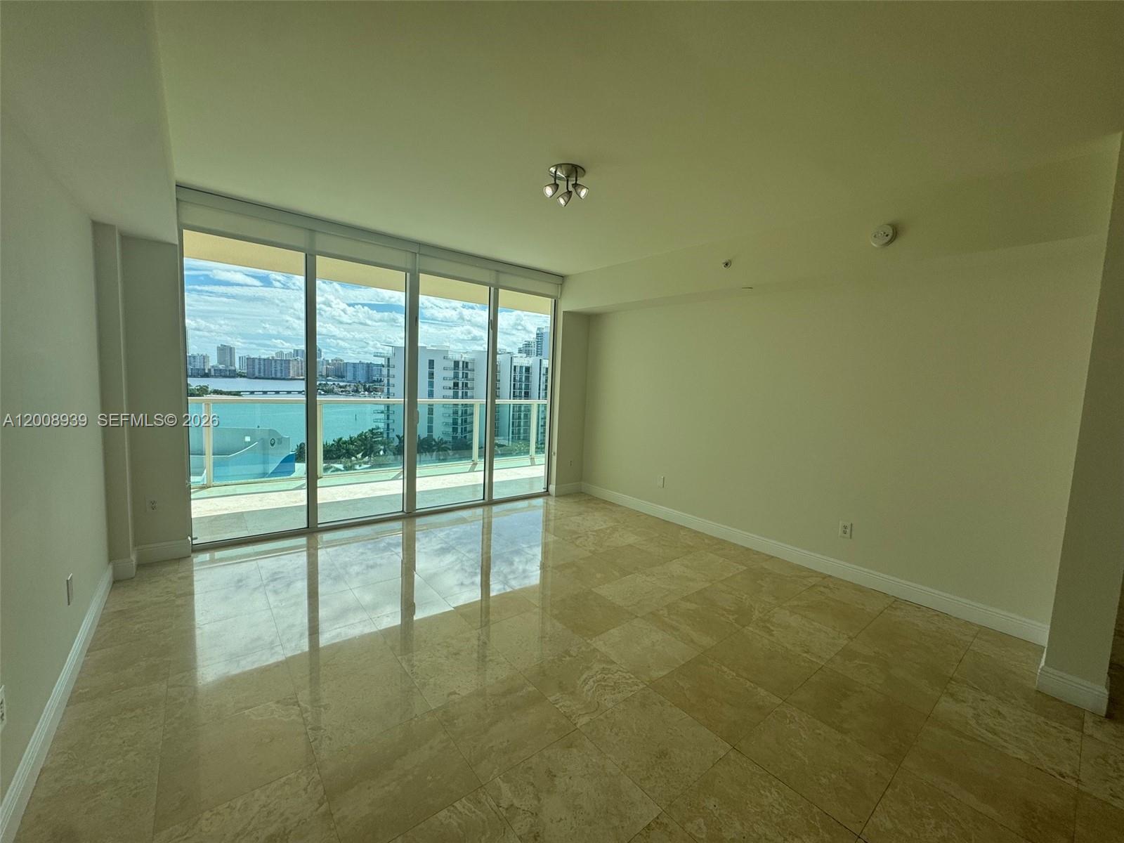 image Aventura Marina 213