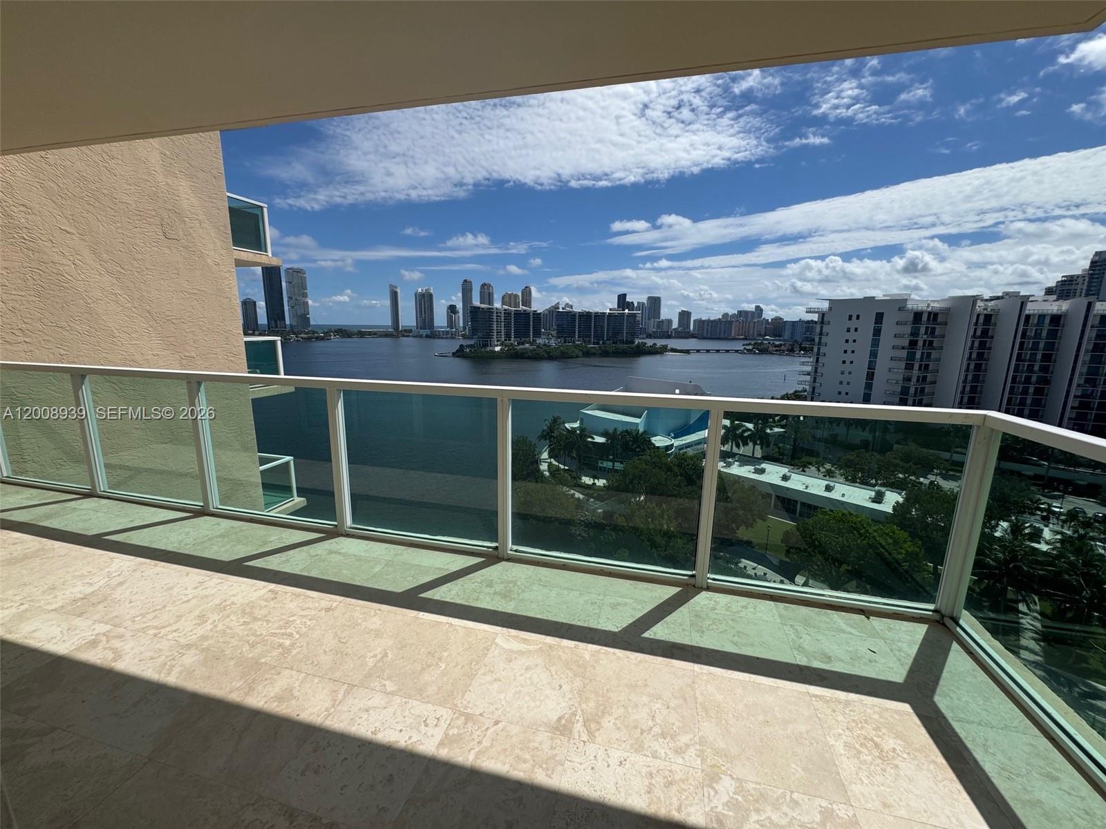image Aventura Marina 224