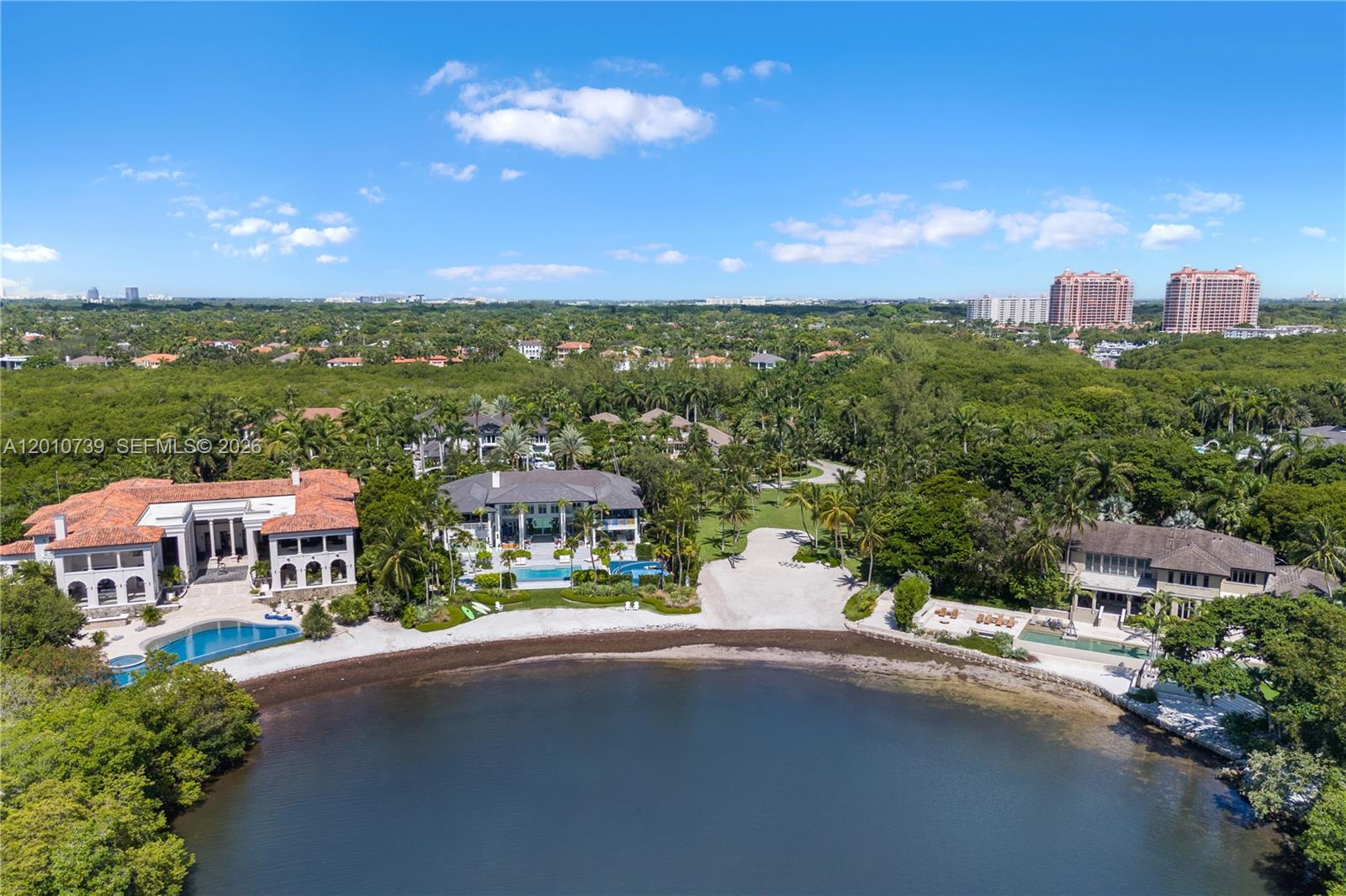 26 Tahiti Bch Is Rd Coral Gables, FL 33143