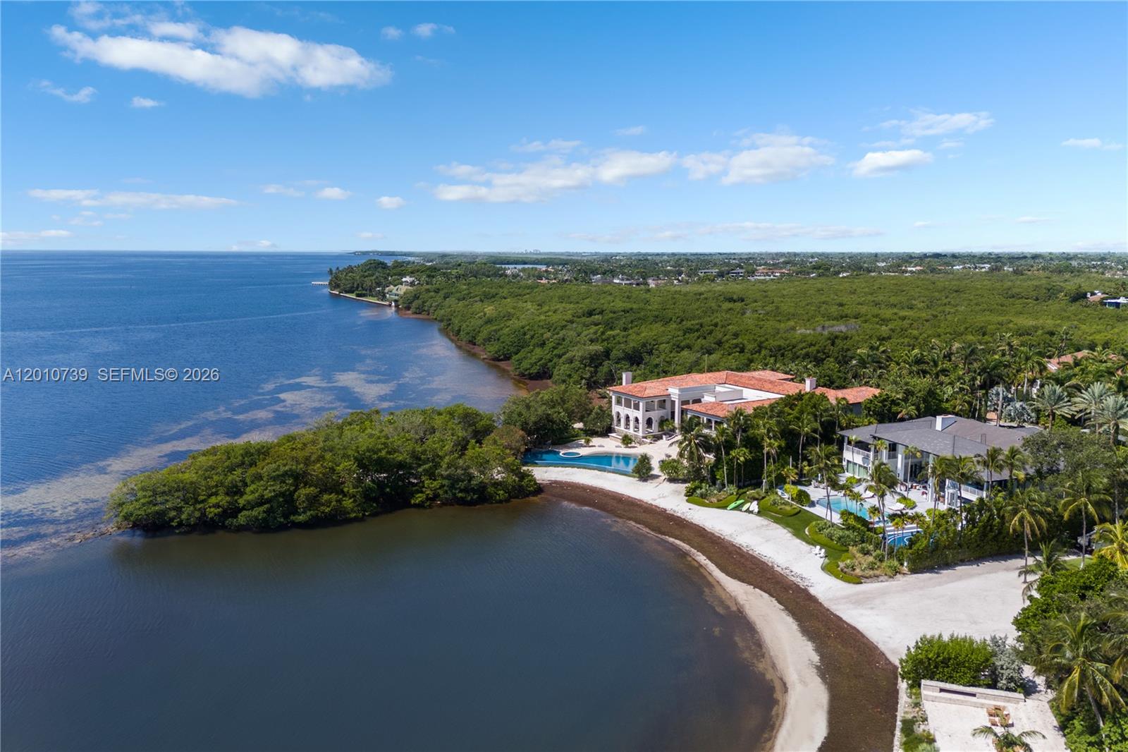 26 Tahiti Bch Is Rd Coral Gables, FL 33143
