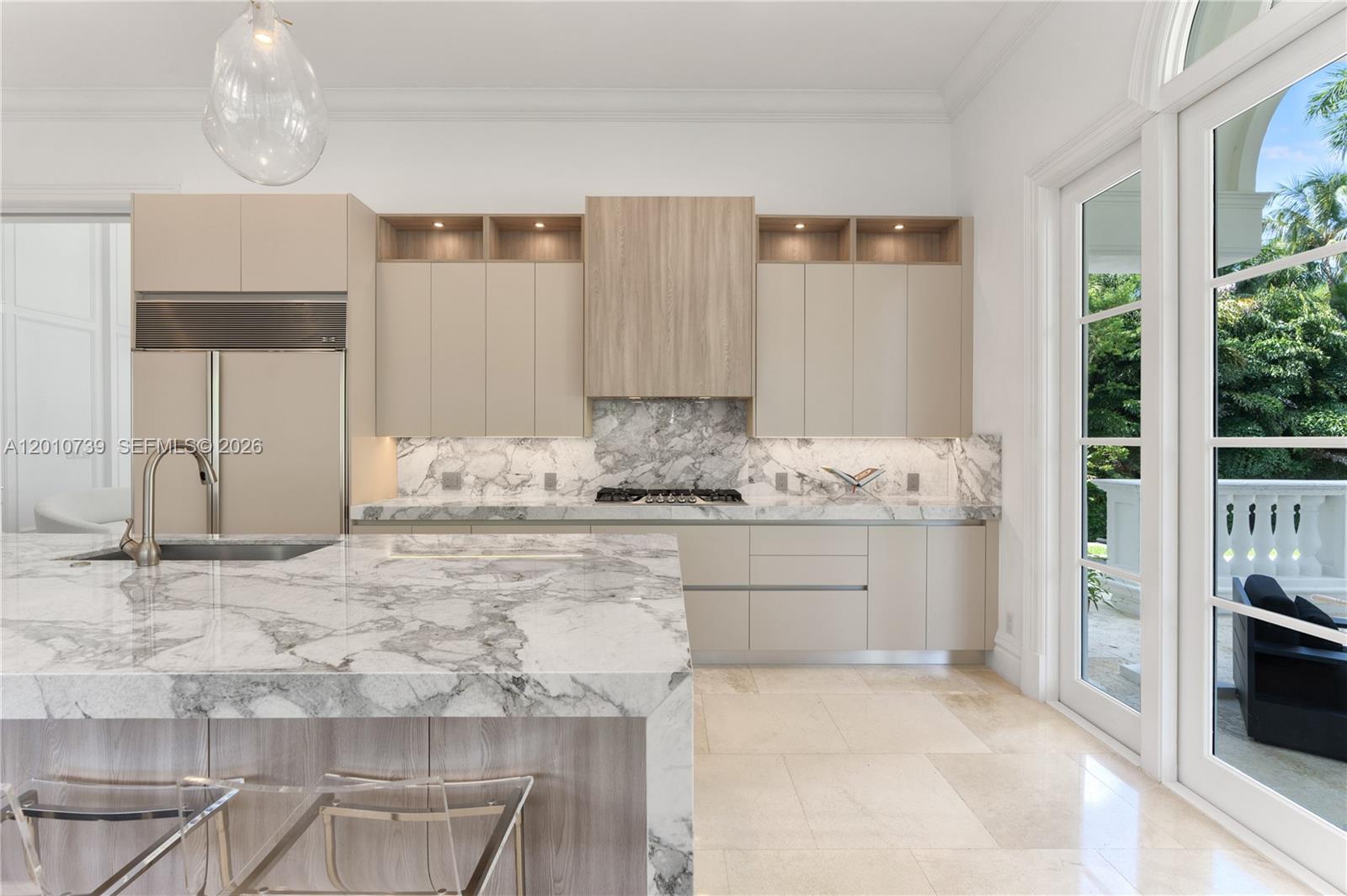 26 Tahiti Bch Is Rd Coral Gables, FL 33143