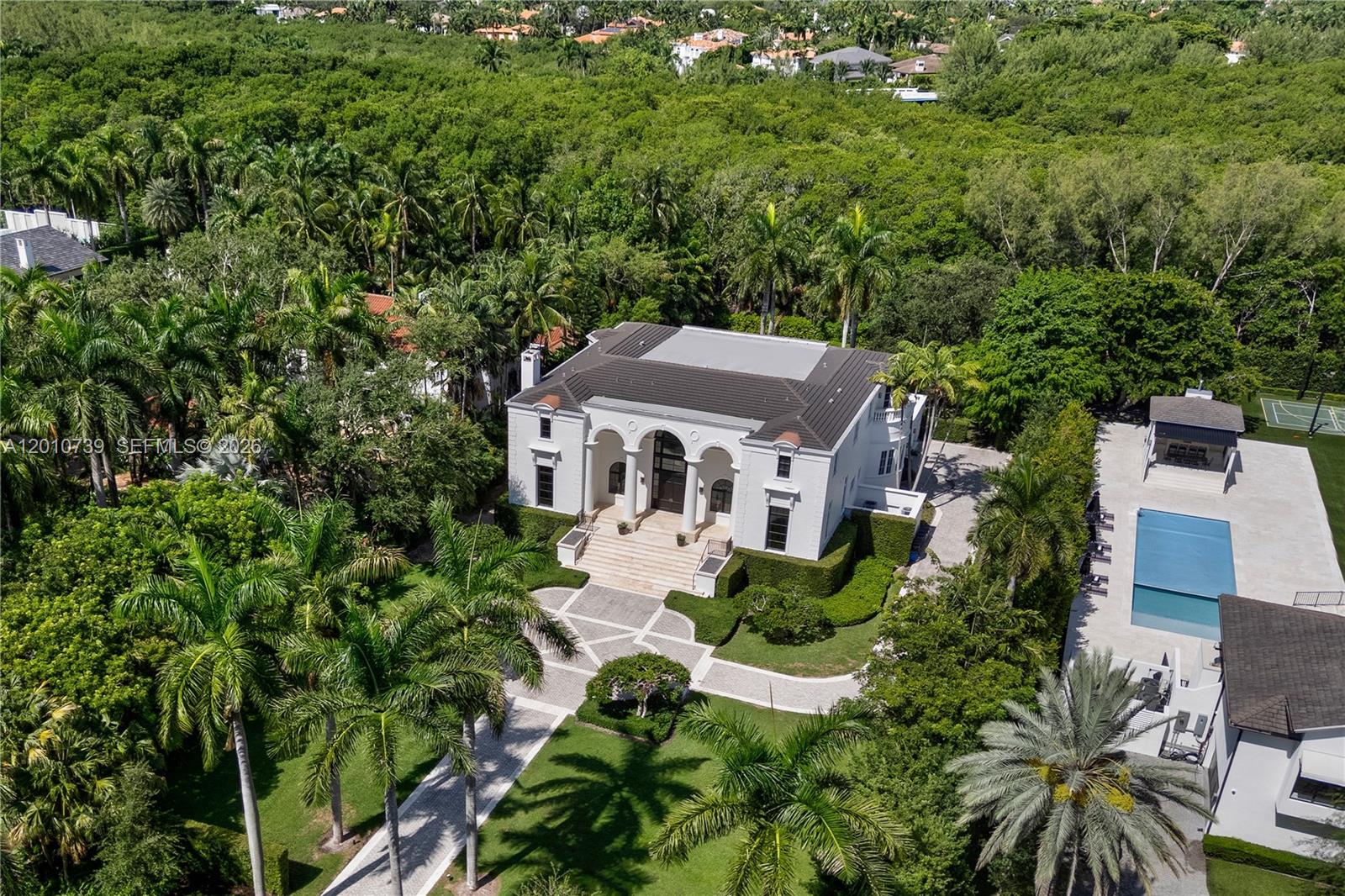 26 Tahiti Bch Is Rd Coral Gables, FL 33143