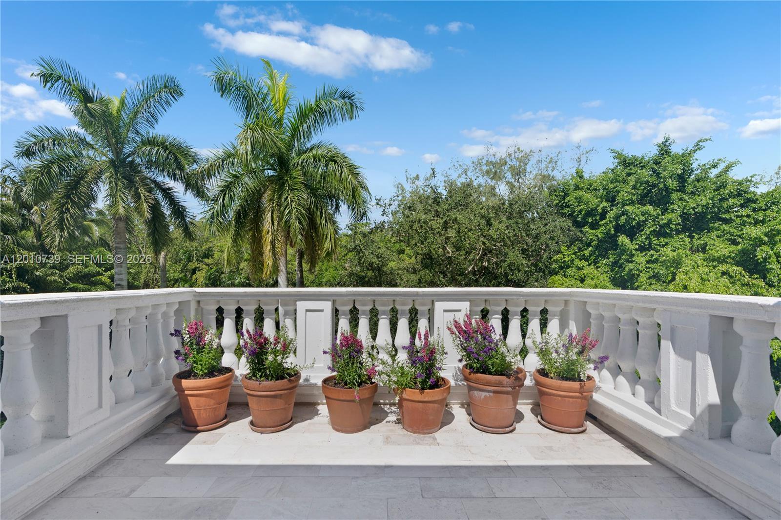 26 Tahiti Bch Is Rd Coral Gables, FL 33143