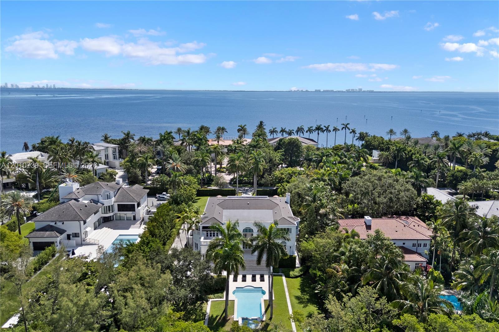 26 Tahiti Bch Is Rd Coral Gables, FL 33143