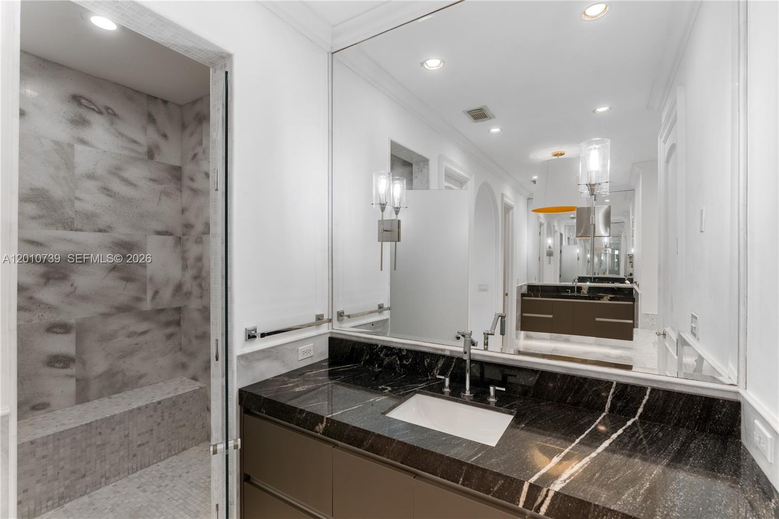 26 Tahiti Bch Is Rd Coral Gables, FL 33143