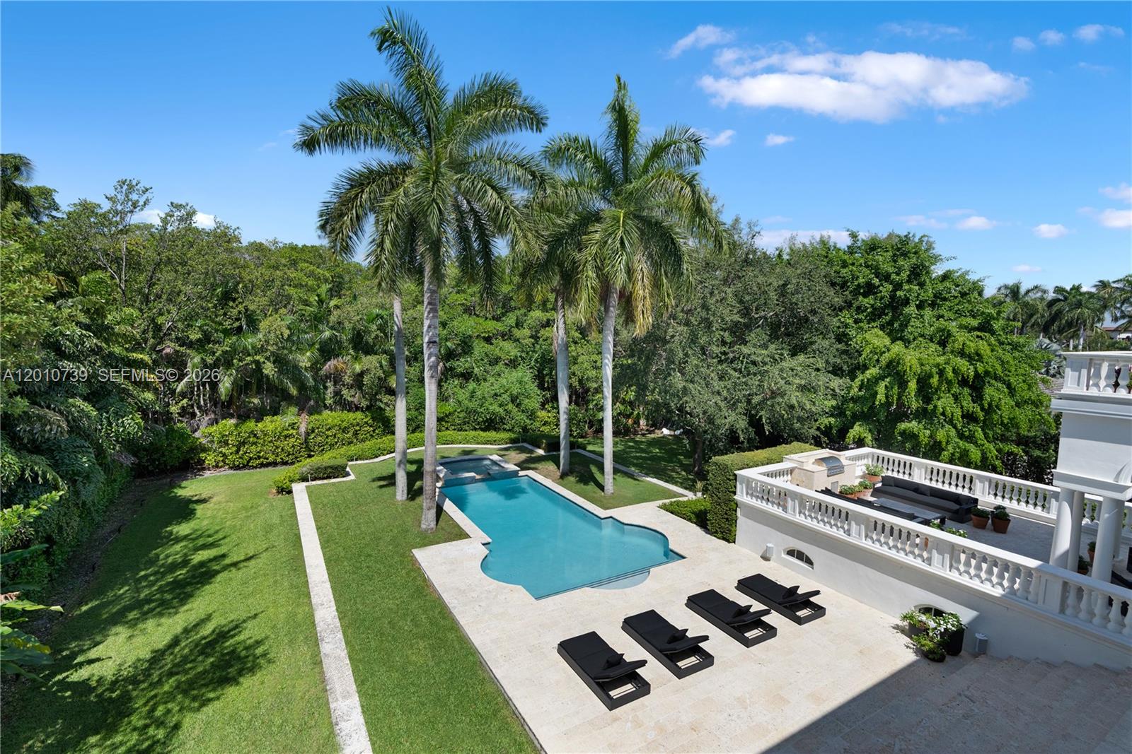 26 Tahiti Bch Is Rd Coral Gables, FL 33143