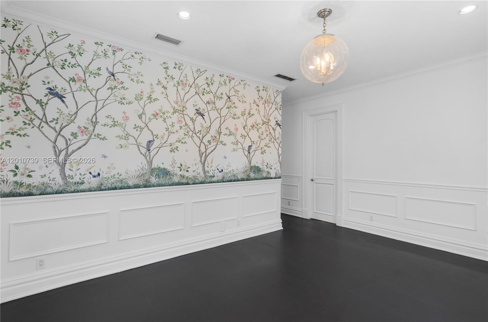 26 Tahiti Bch Is Rd Coral Gables, FL 33143