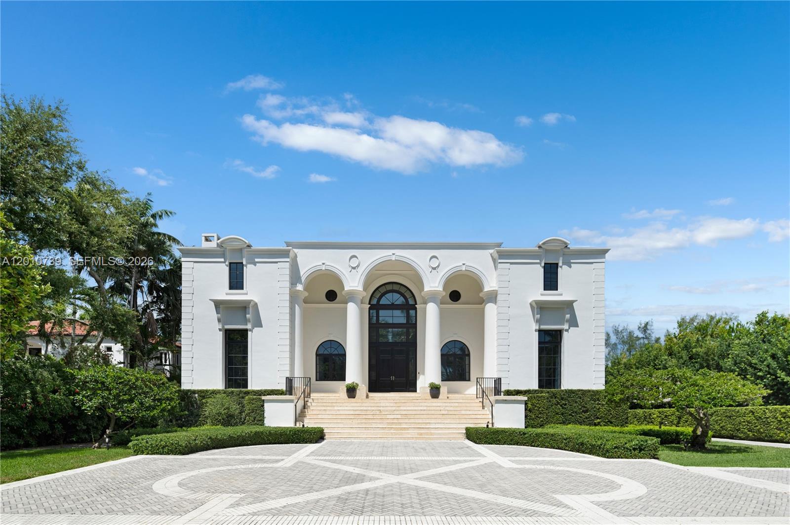 26 Tahiti Bch Is Rd Coral Gables, FL 33143