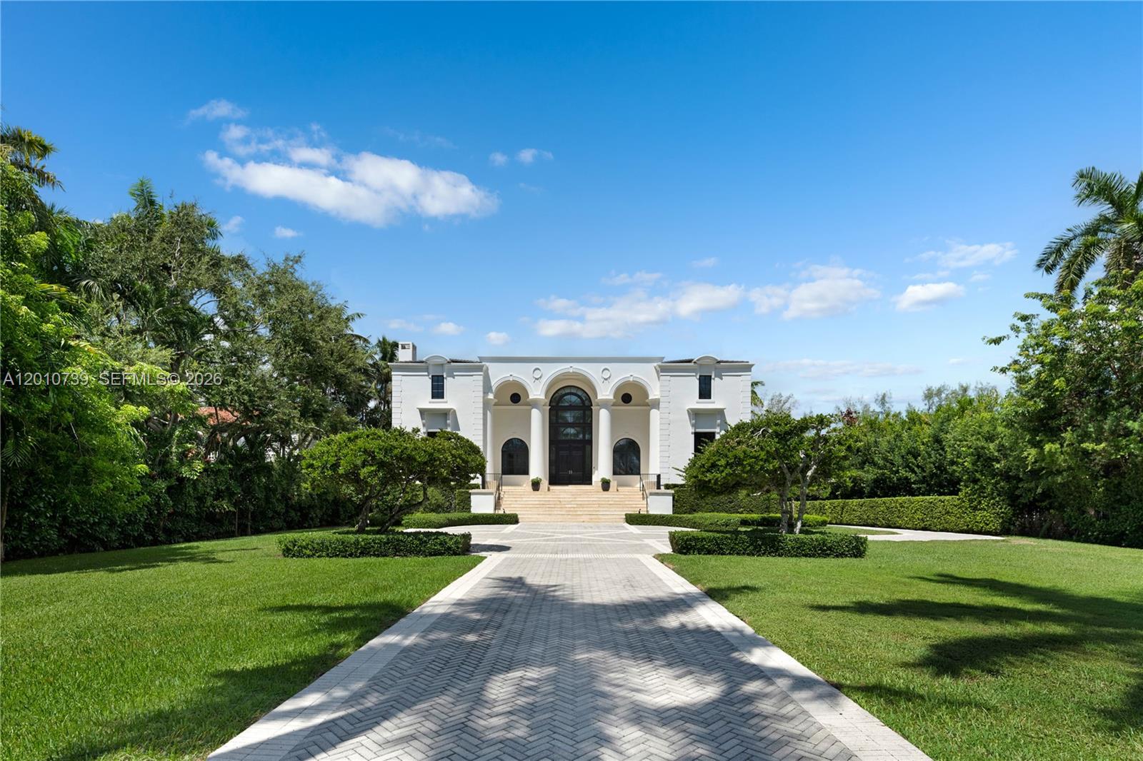 26 Tahiti Bch Is Rd Coral Gables, FL 33143