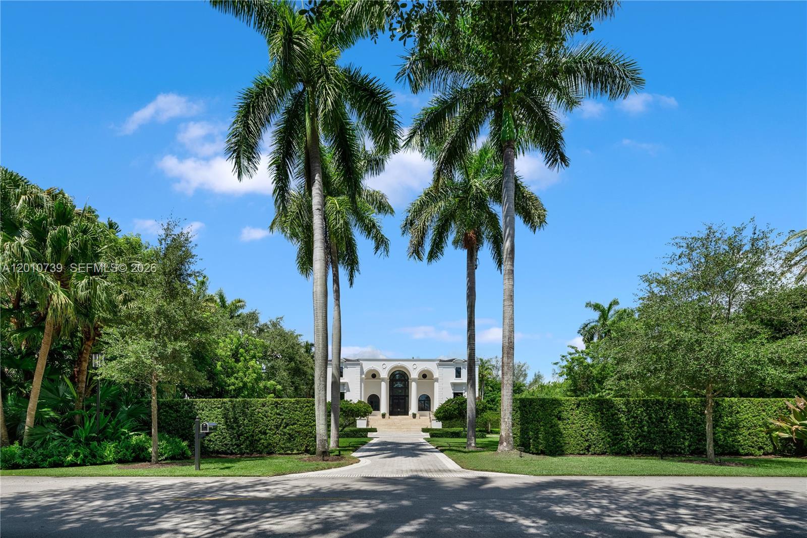 26 Tahiti Bch Is Rd Coral Gables, FL 33143