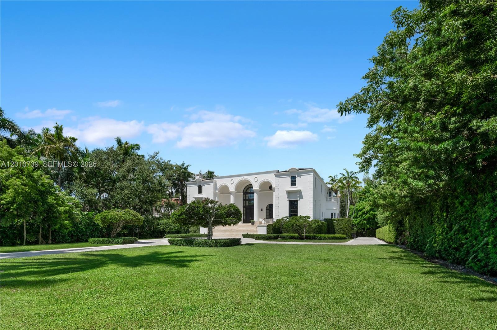 26 Tahiti Bch Is Rd Coral Gables, FL 33143