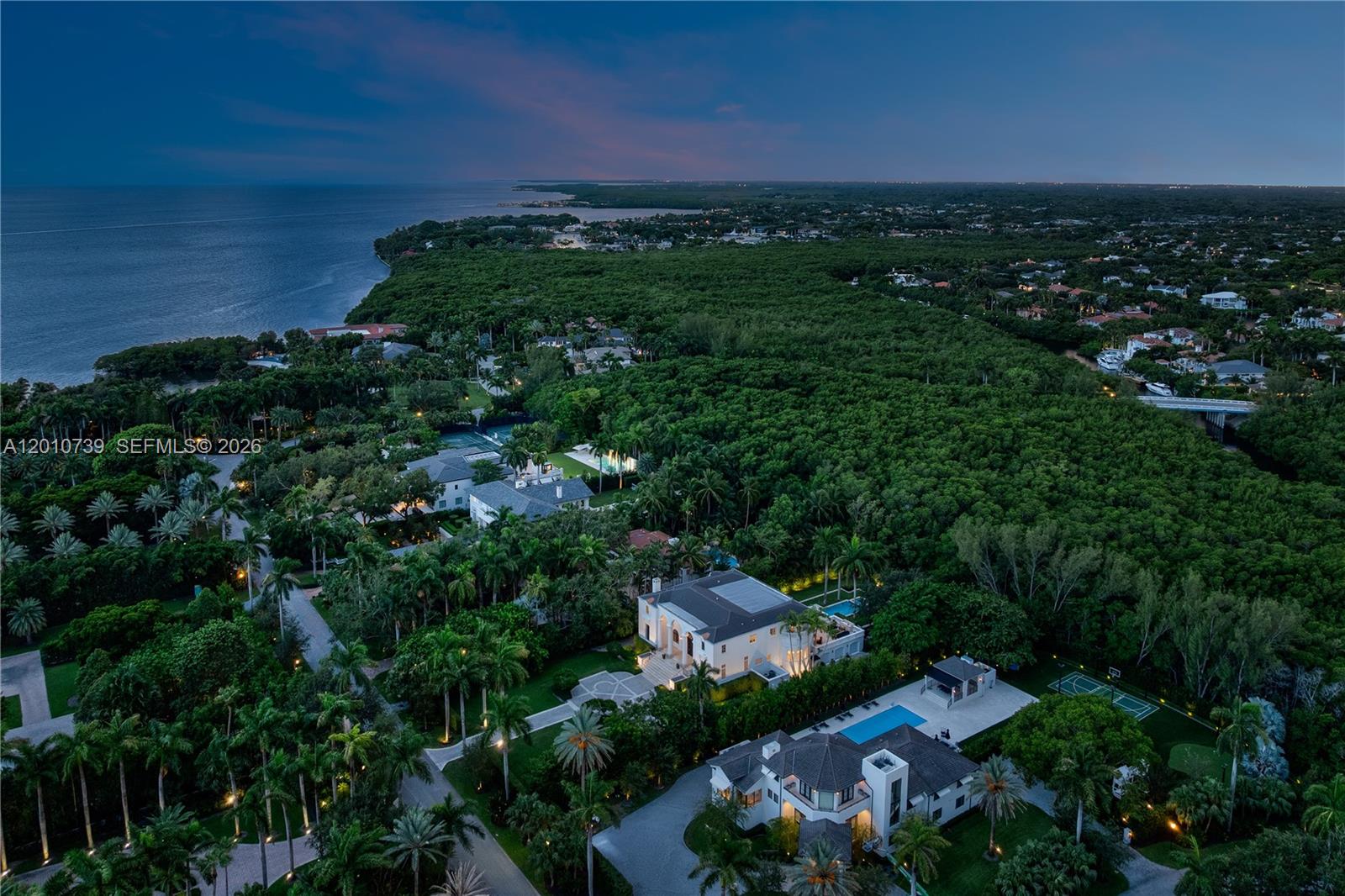 26 Tahiti Bch Is Rd Coral Gables, FL 33143