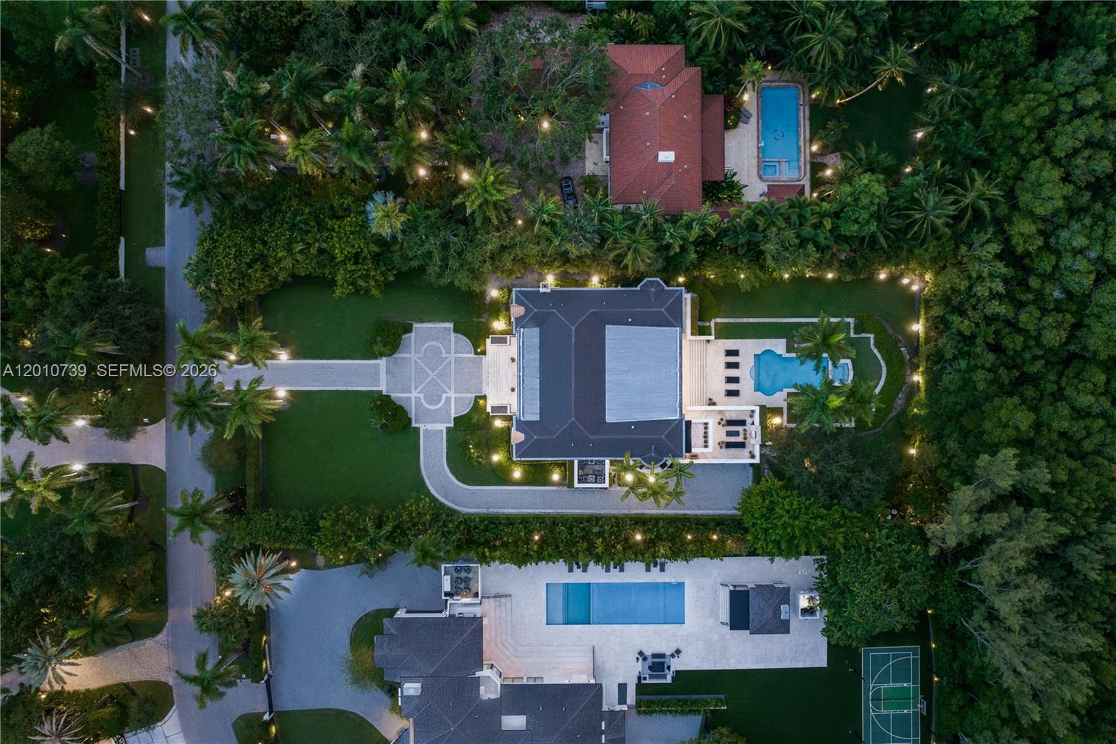 26 Tahiti Bch Is Rd Coral Gables, FL 33143