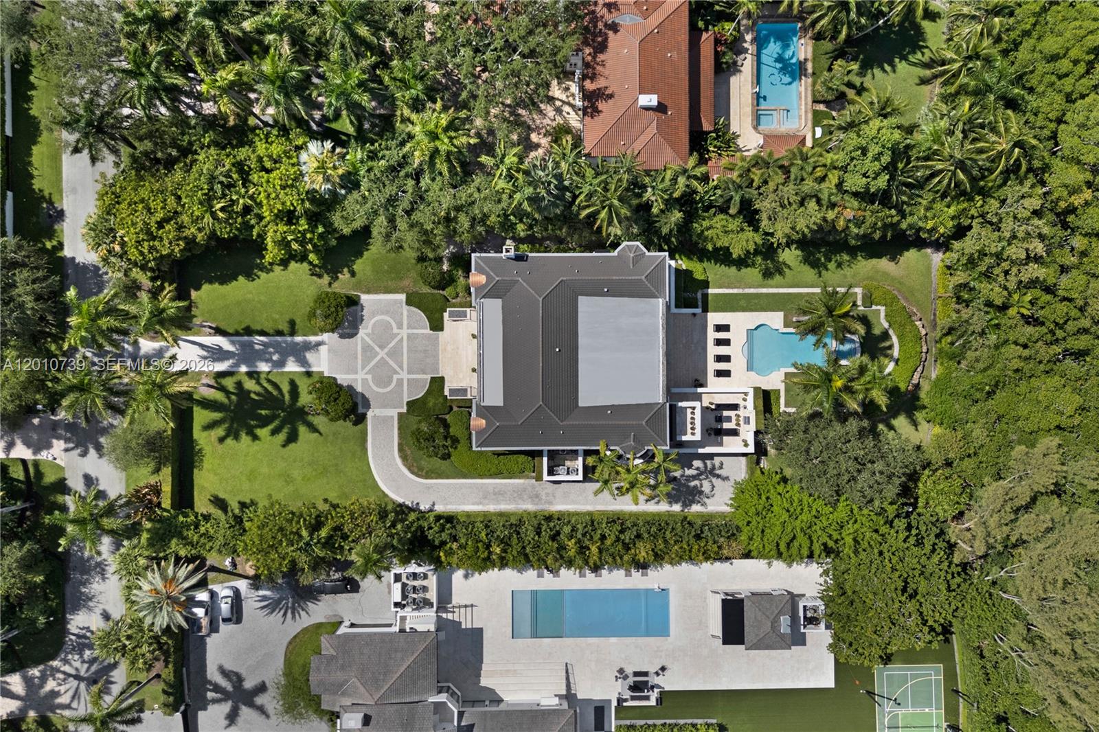 26 Tahiti Bch Is Rd Coral Gables, FL 33143