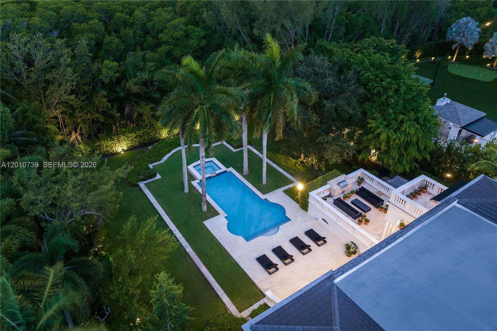 26 Tahiti Bch Is Rd Coral Gables, FL 33143