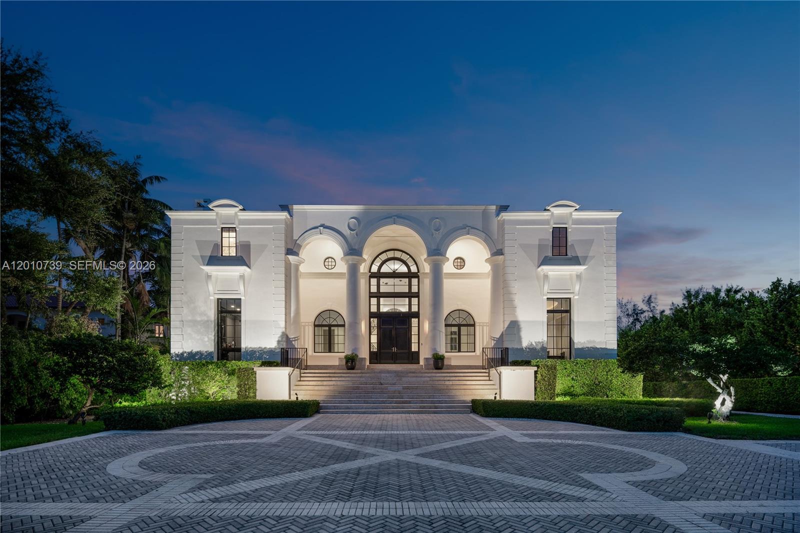 26 Tahiti Bch Is Rd Coral Gables, FL 33143