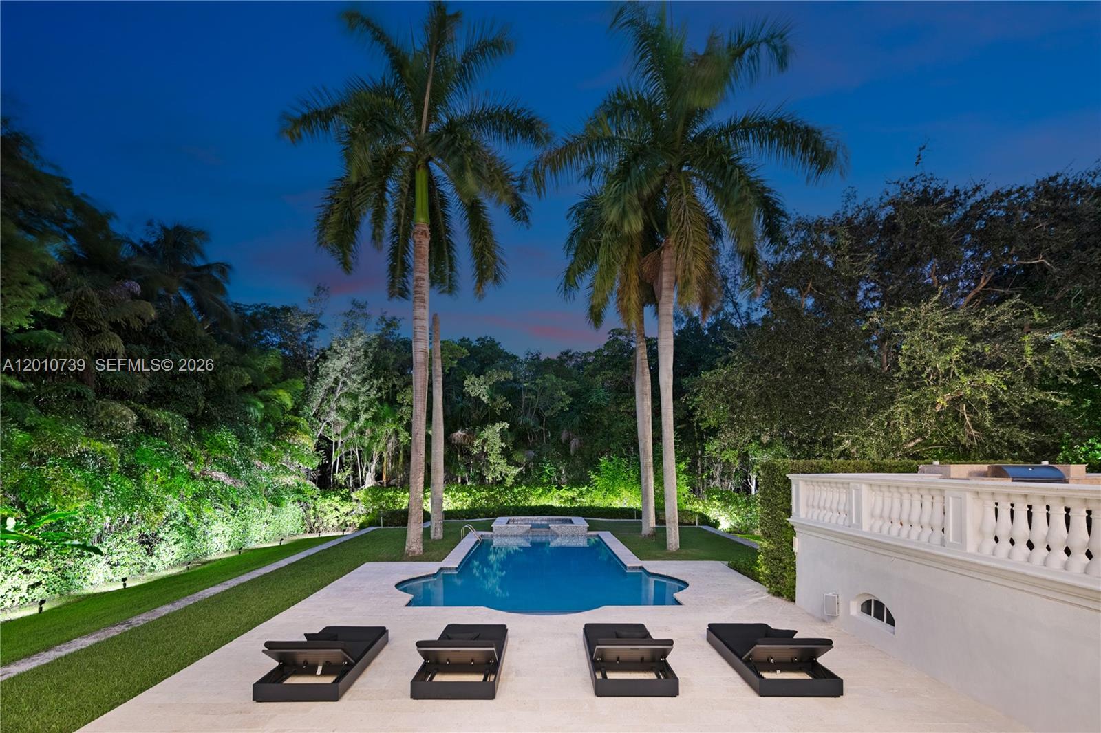 26 Tahiti Bch Is Rd Coral Gables, FL 33143