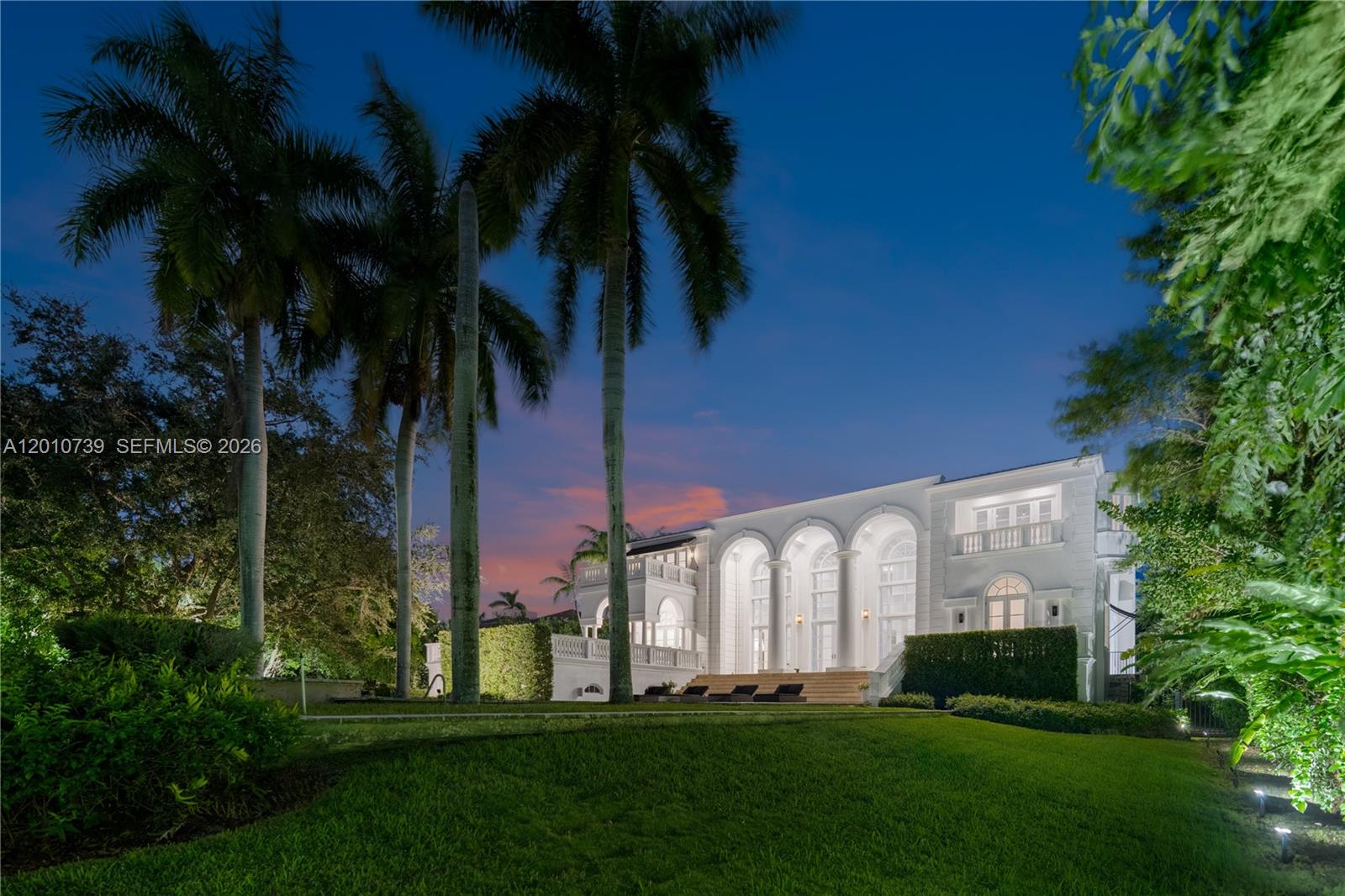 26 Tahiti Bch Is Rd Coral Gables, FL 33143