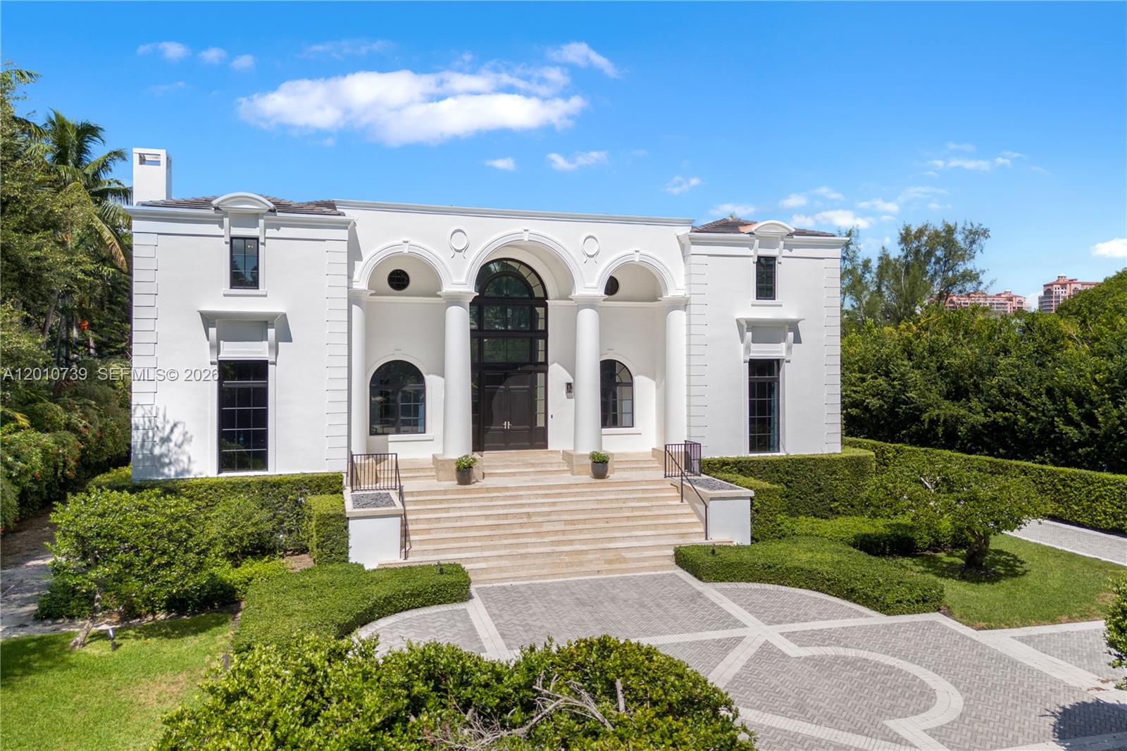 26 Tahiti Bch Is Rd Coral Gables, FL 33143