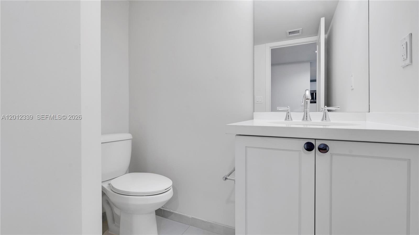 555 NE 34th St #209 Miami, FL 33137