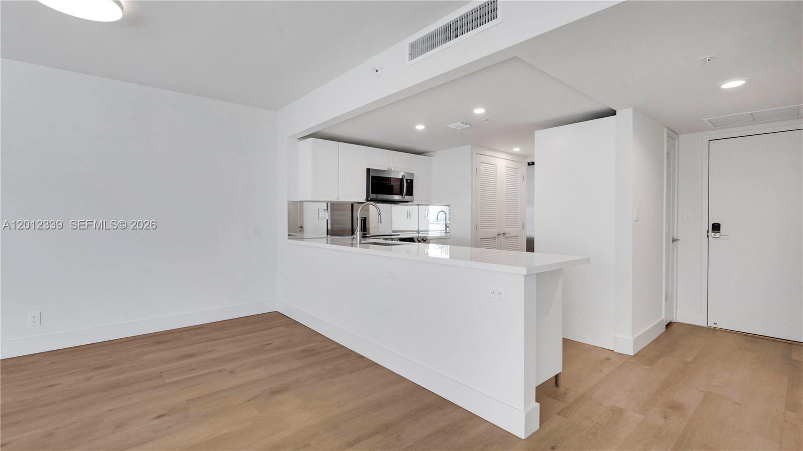 555 NE 34th St #209 Miami, FL 33137