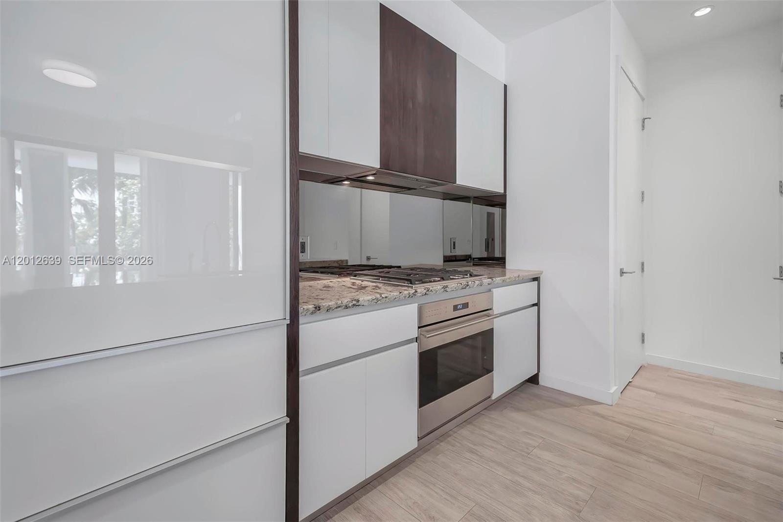 image Park Grove Club Residences9