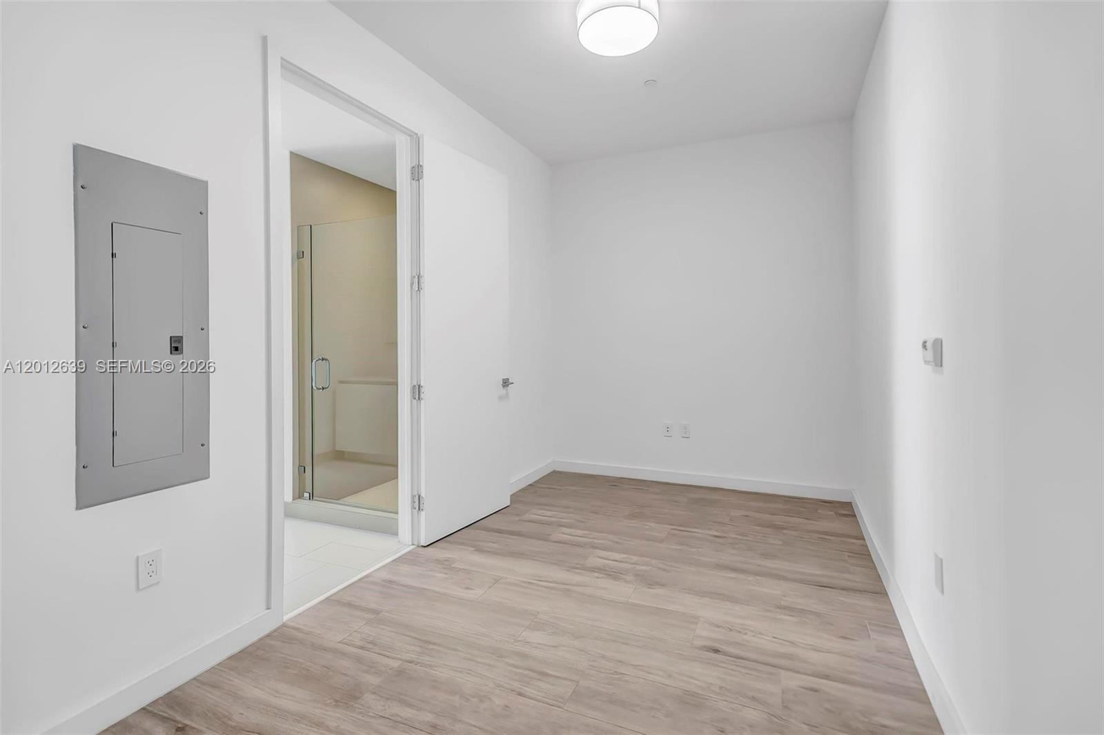 image Park Grove Club Residences12