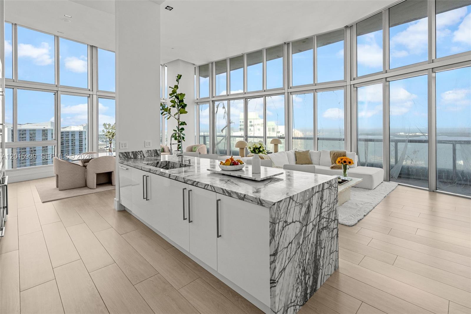 image Icon Brickell I10