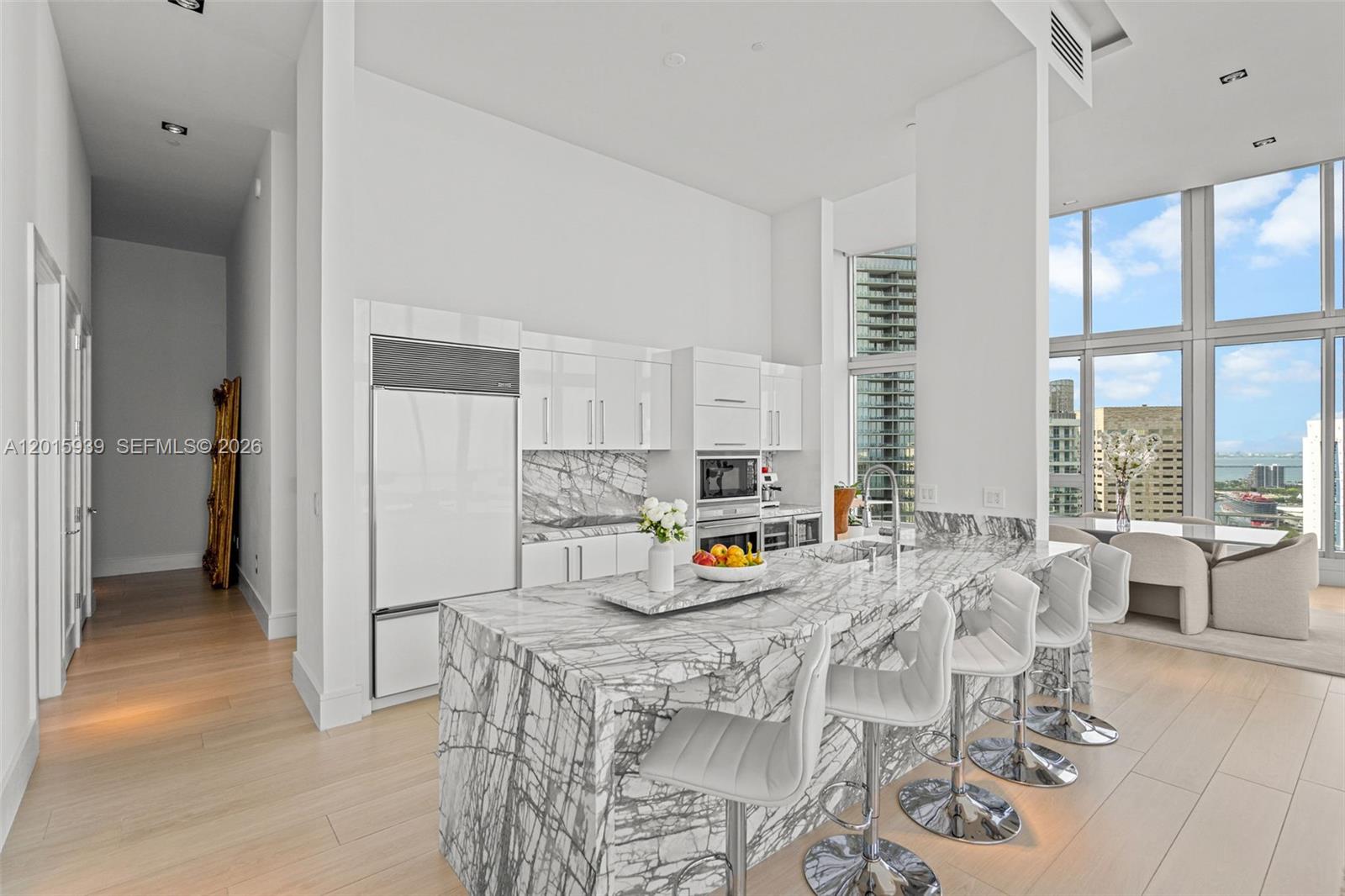 image Icon Brickell I16