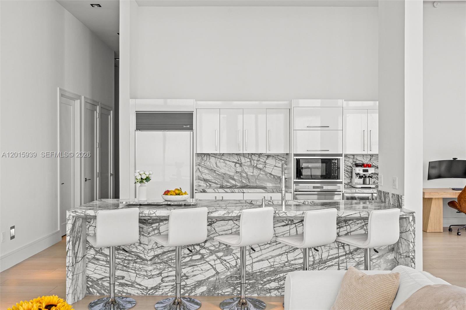 image Icon Brickell I17