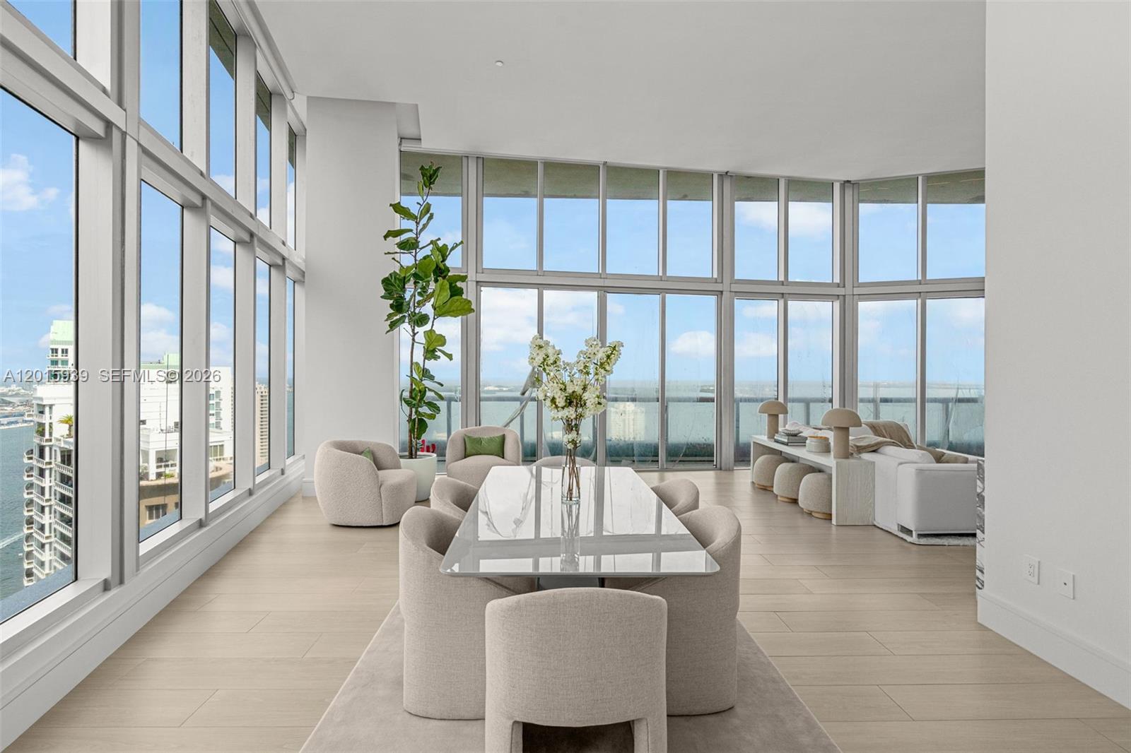 image Icon Brickell I28