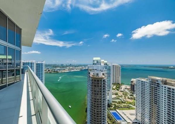 image Icon Brickell I50