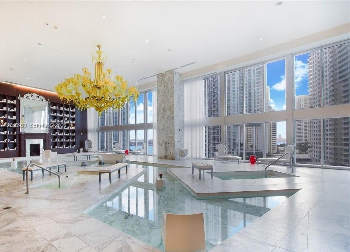 image Icon Brickell I56