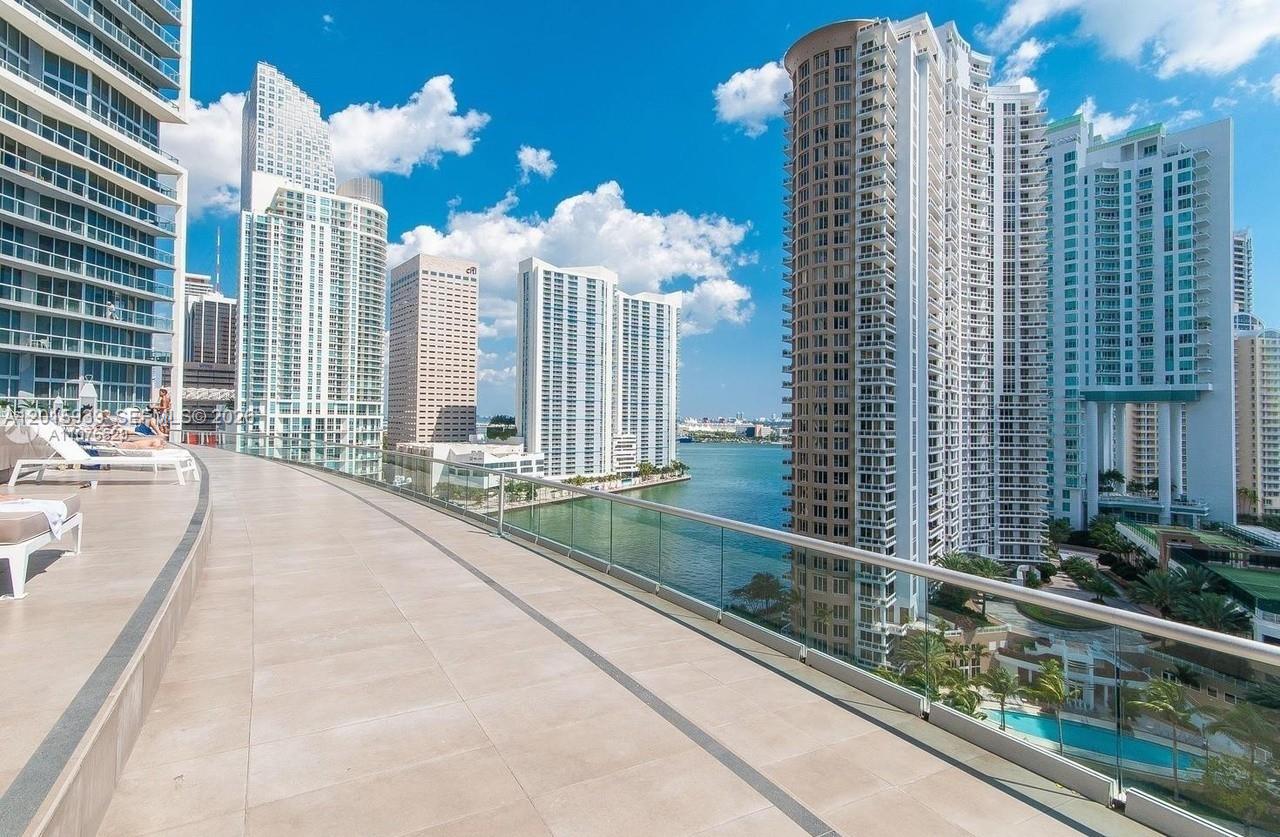 image Icon Brickell I59