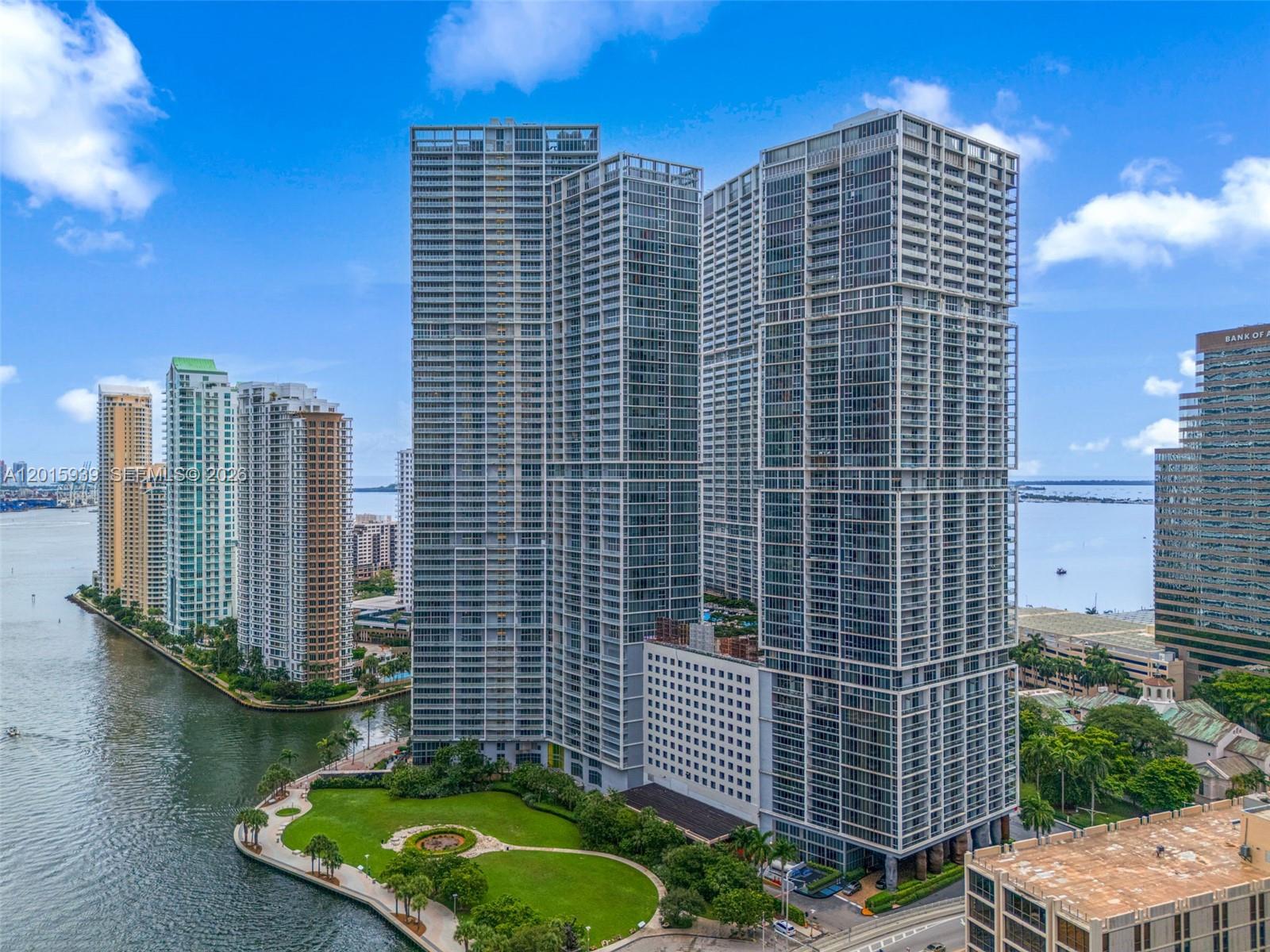 image Icon Brickell I62